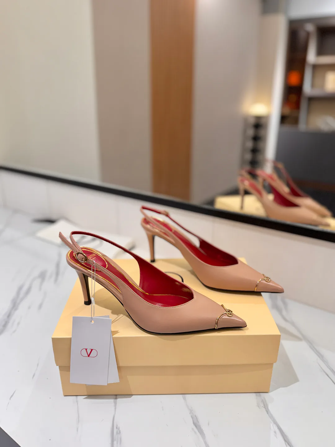 Босоножки Женские Valentino 18134956