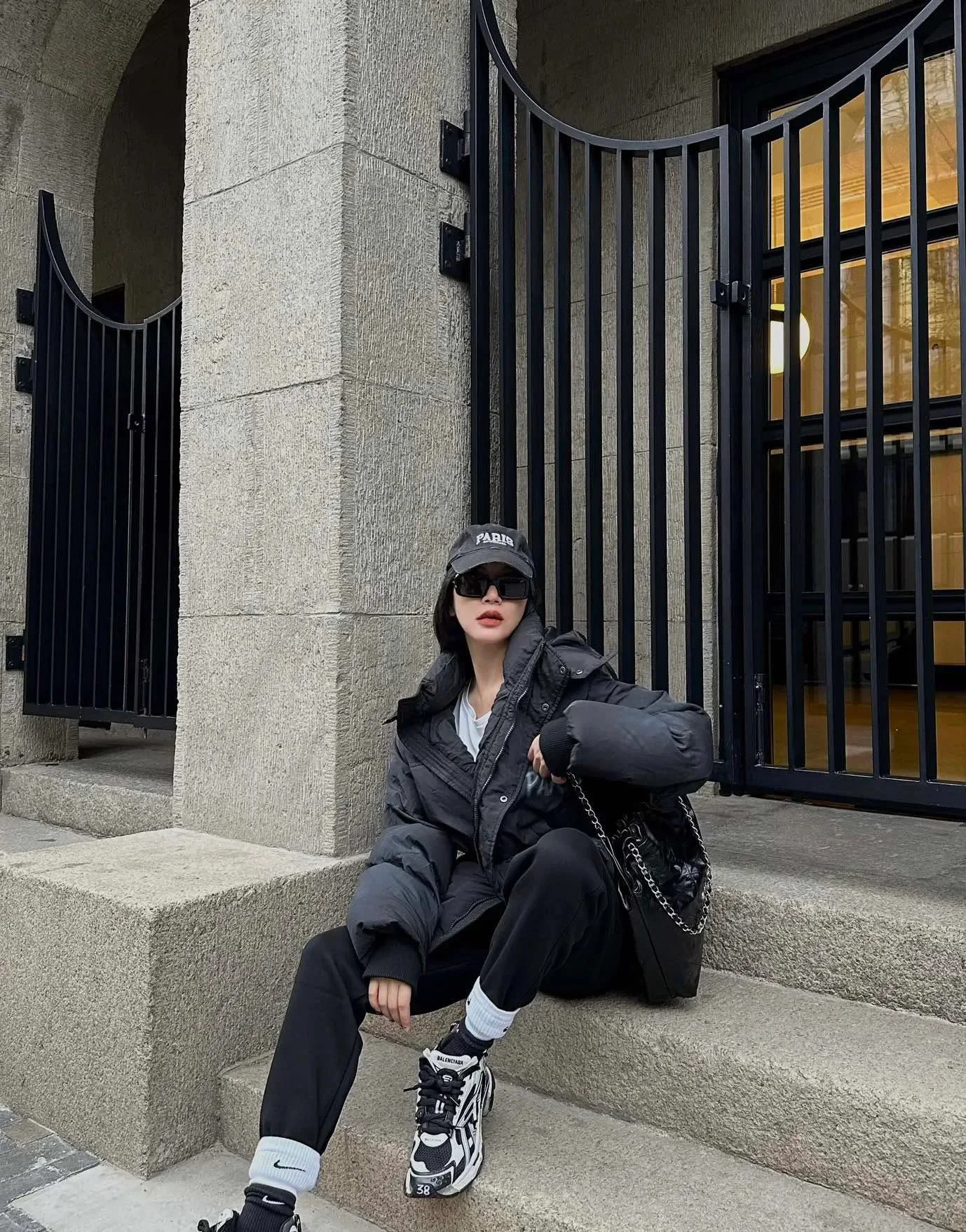 Куртки И Пуховики Женские Balenciaga 1734190