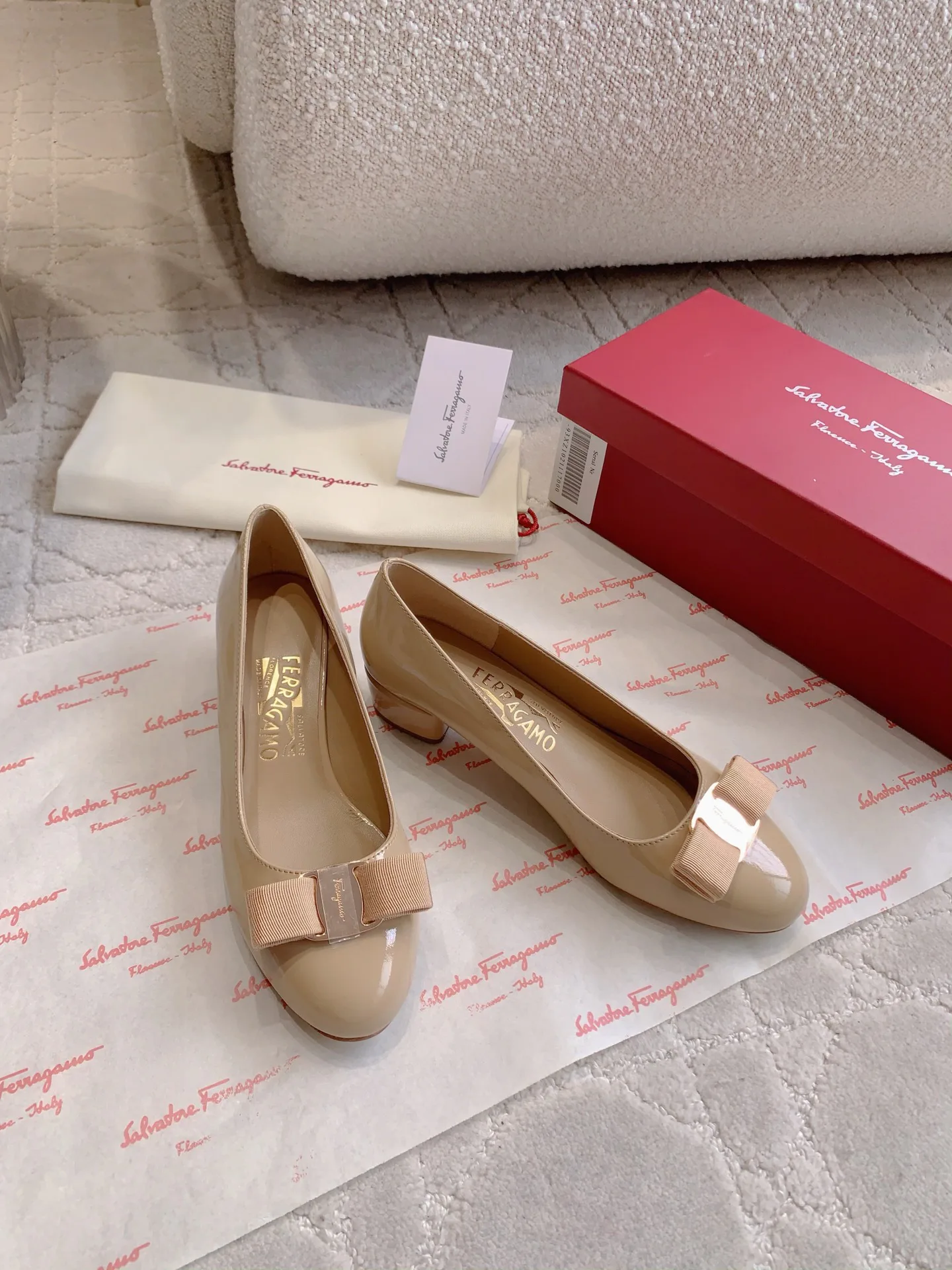 Балетки Женские Salvatore Ferragamo 11870085