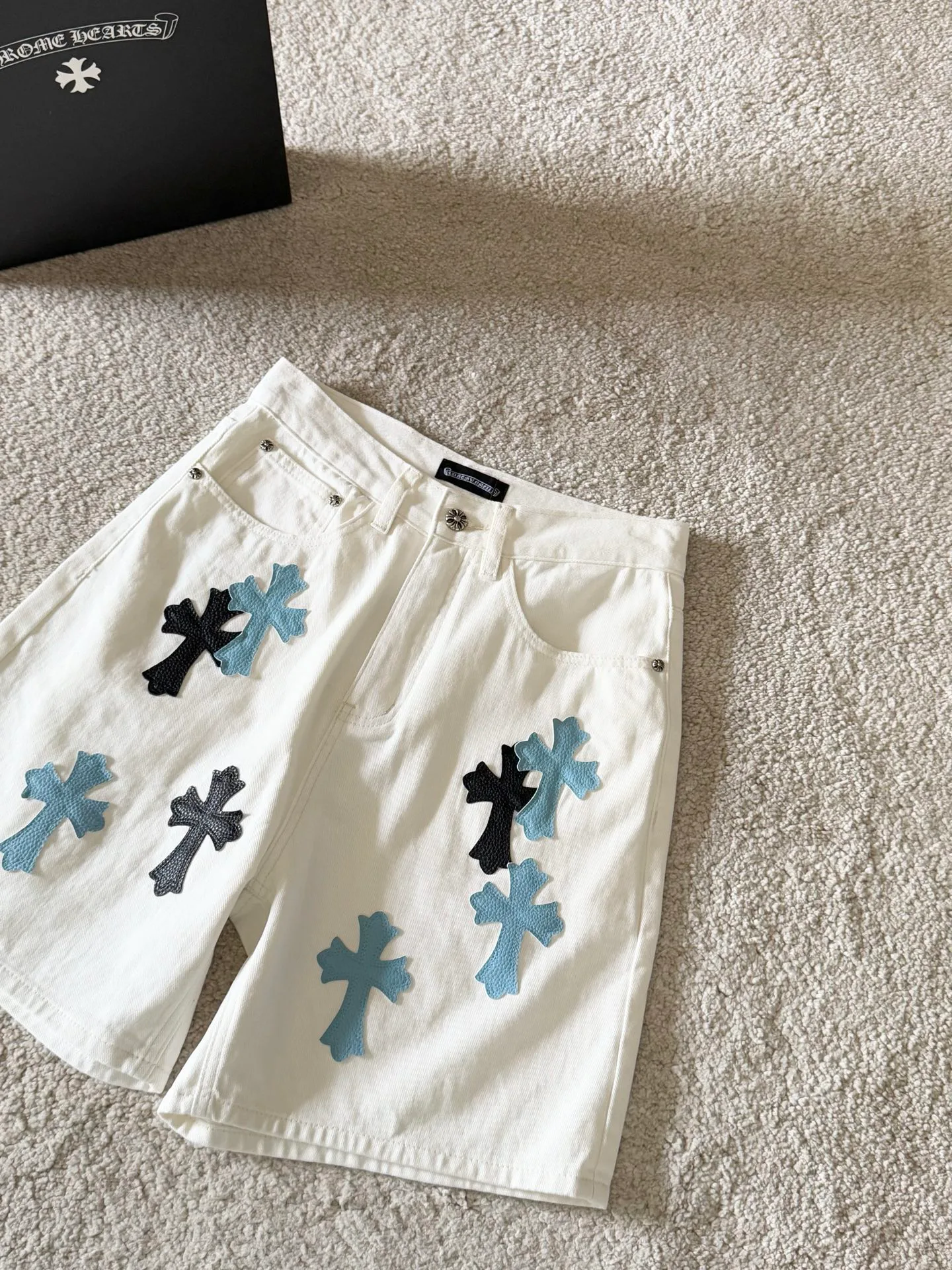 Шорты Женские Chrome Hearts 11182027