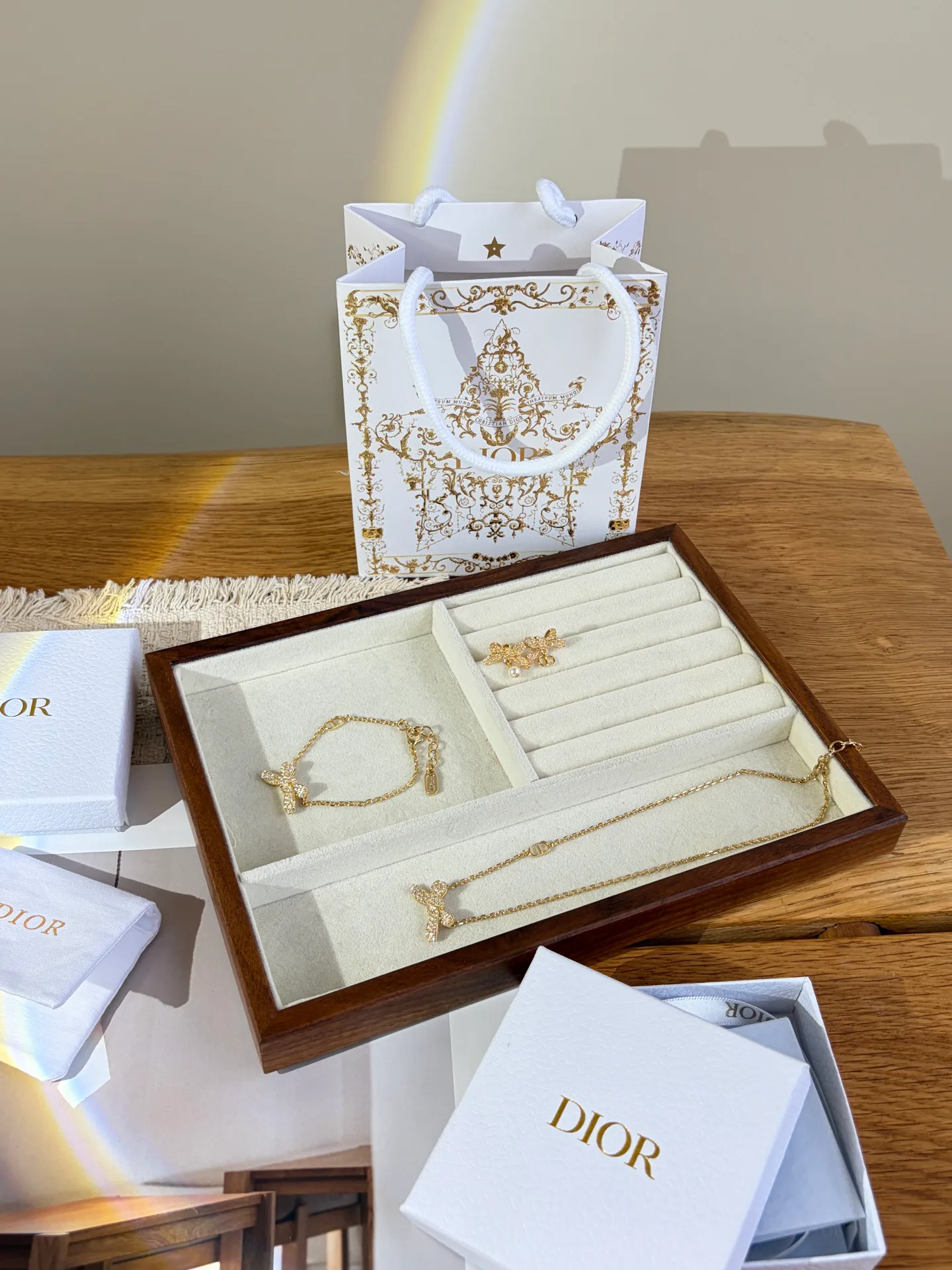 Бижутерия Christian Dior 18063944
