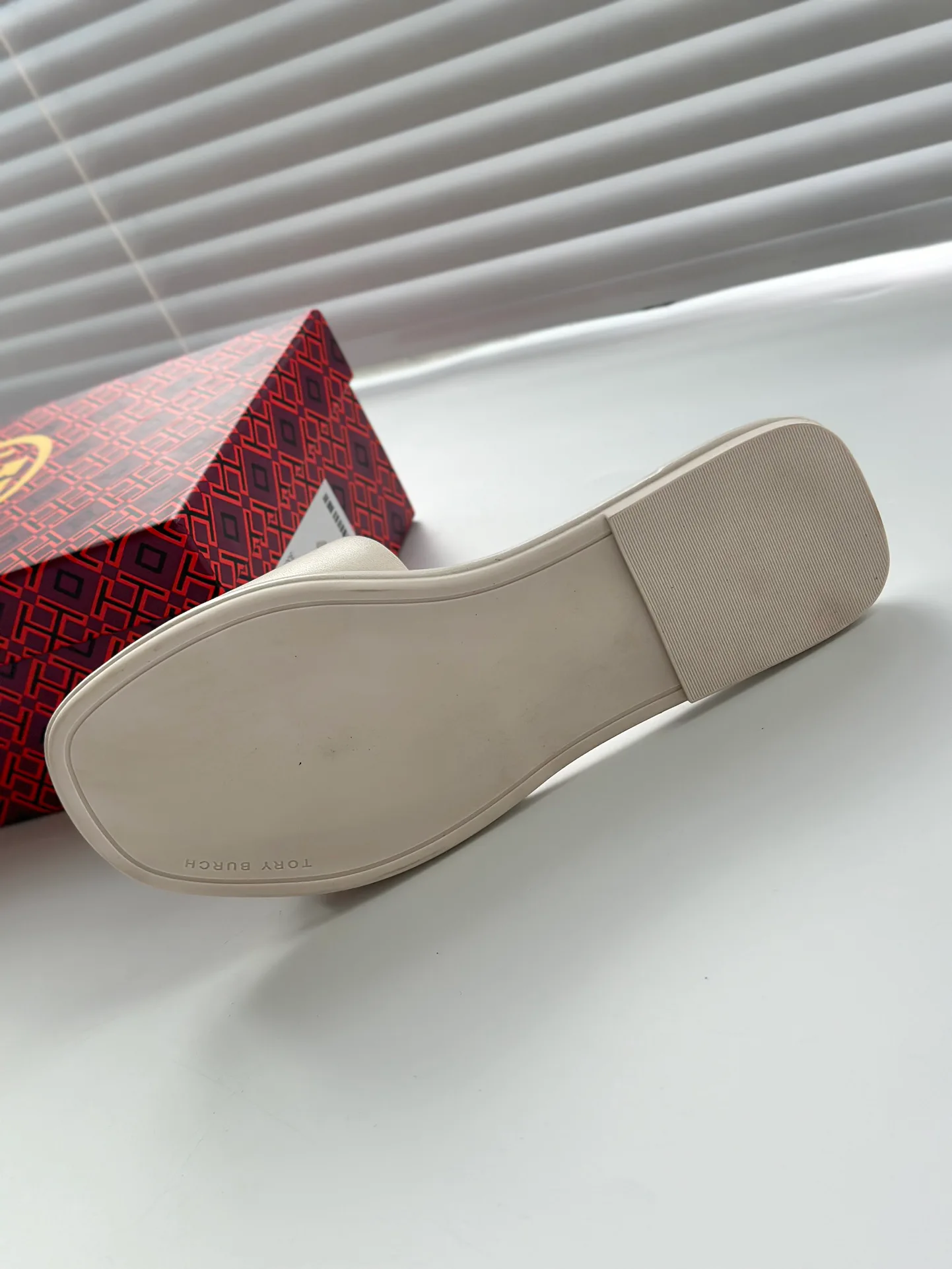 Шлепанцы Женские Tory Burch 24474