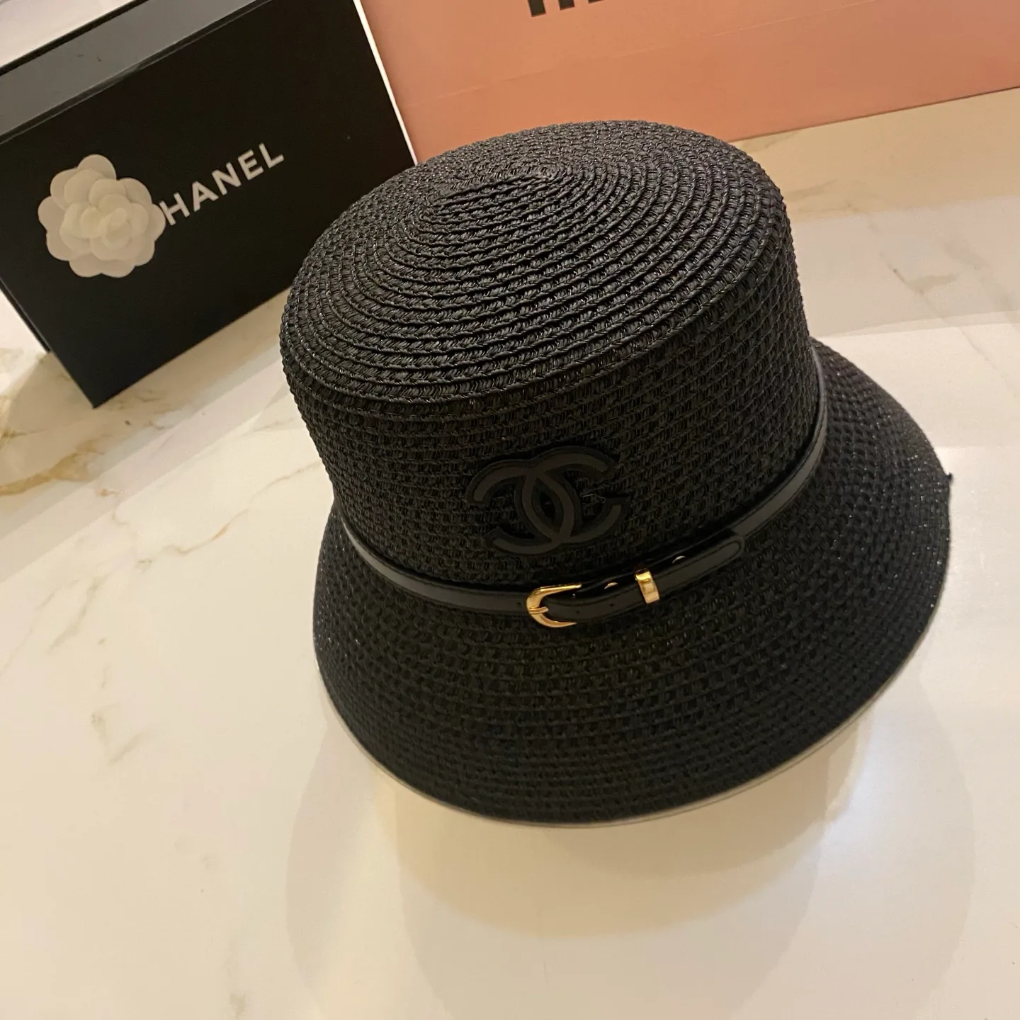 Головные Уборы Chanel 17498283