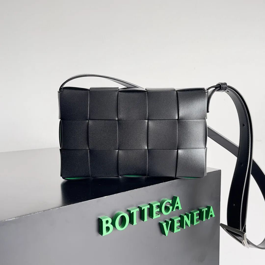 Сумки На Ремне Женские Bottega Veneta 1489474