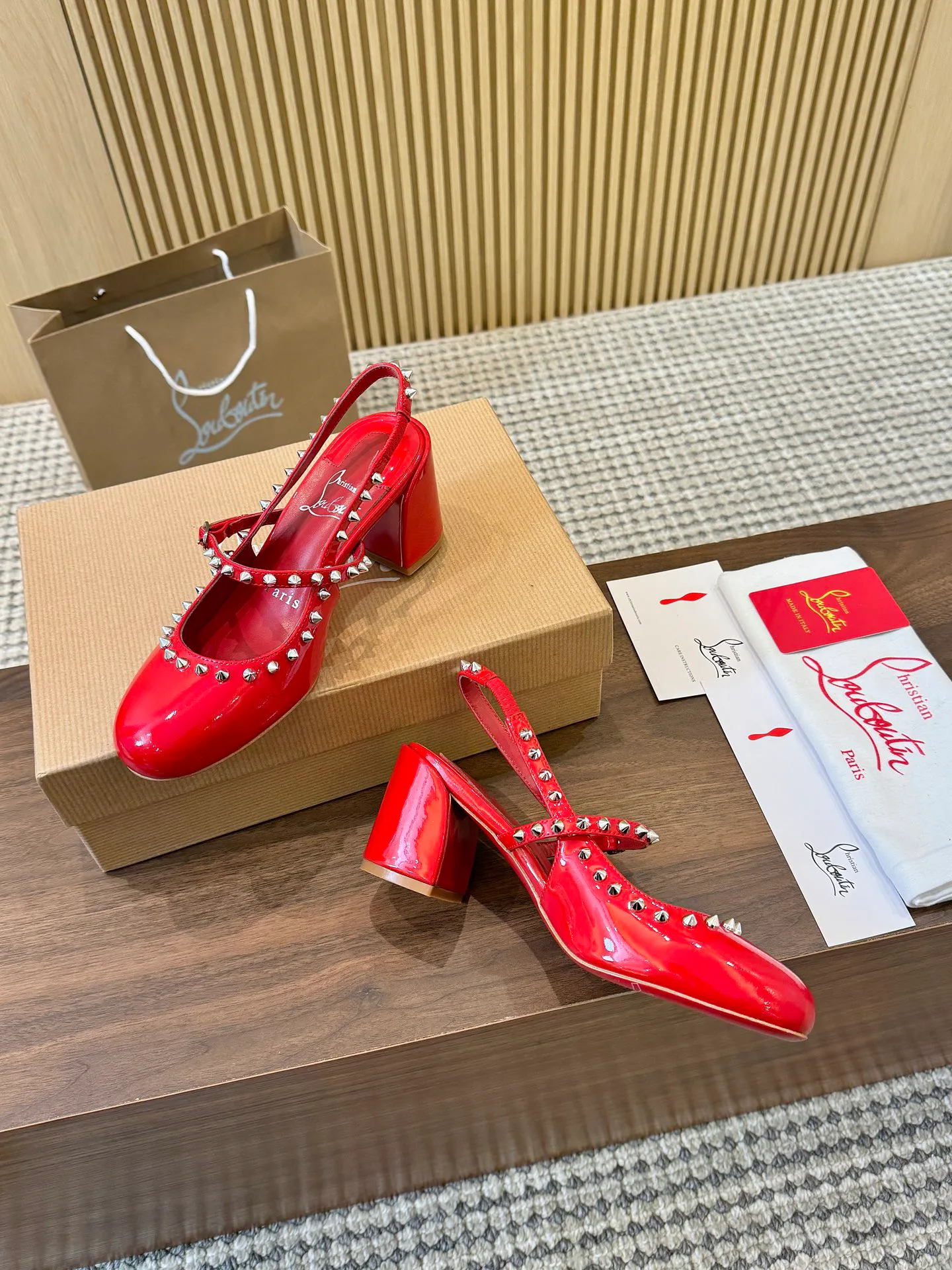 Туфли Женские Christian Louboutin 9737254