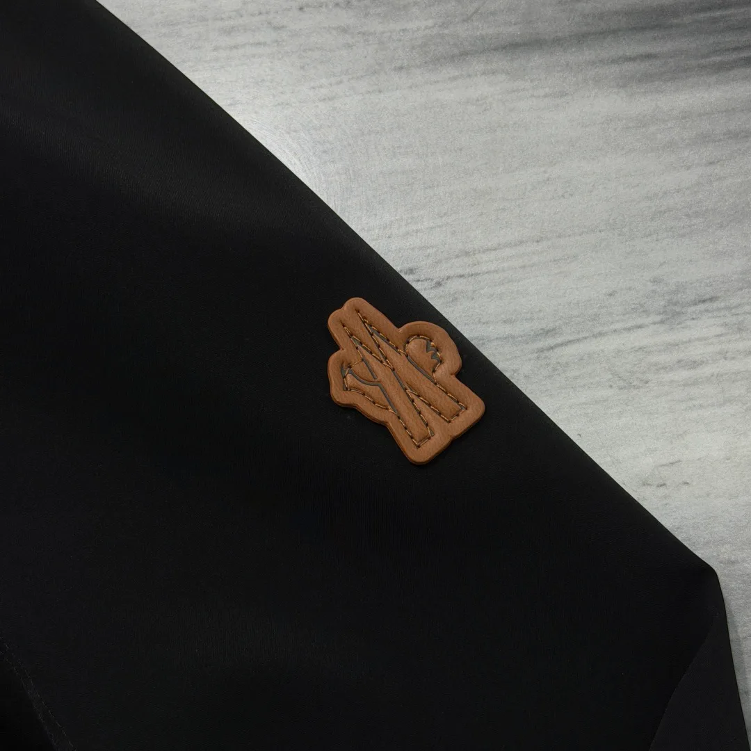 Куртки И Пуховики Мужские Moncler 10298914