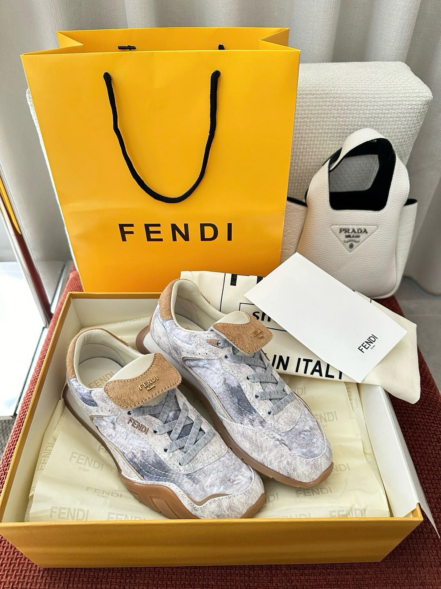 Кроссовки Женские Fendi 261293