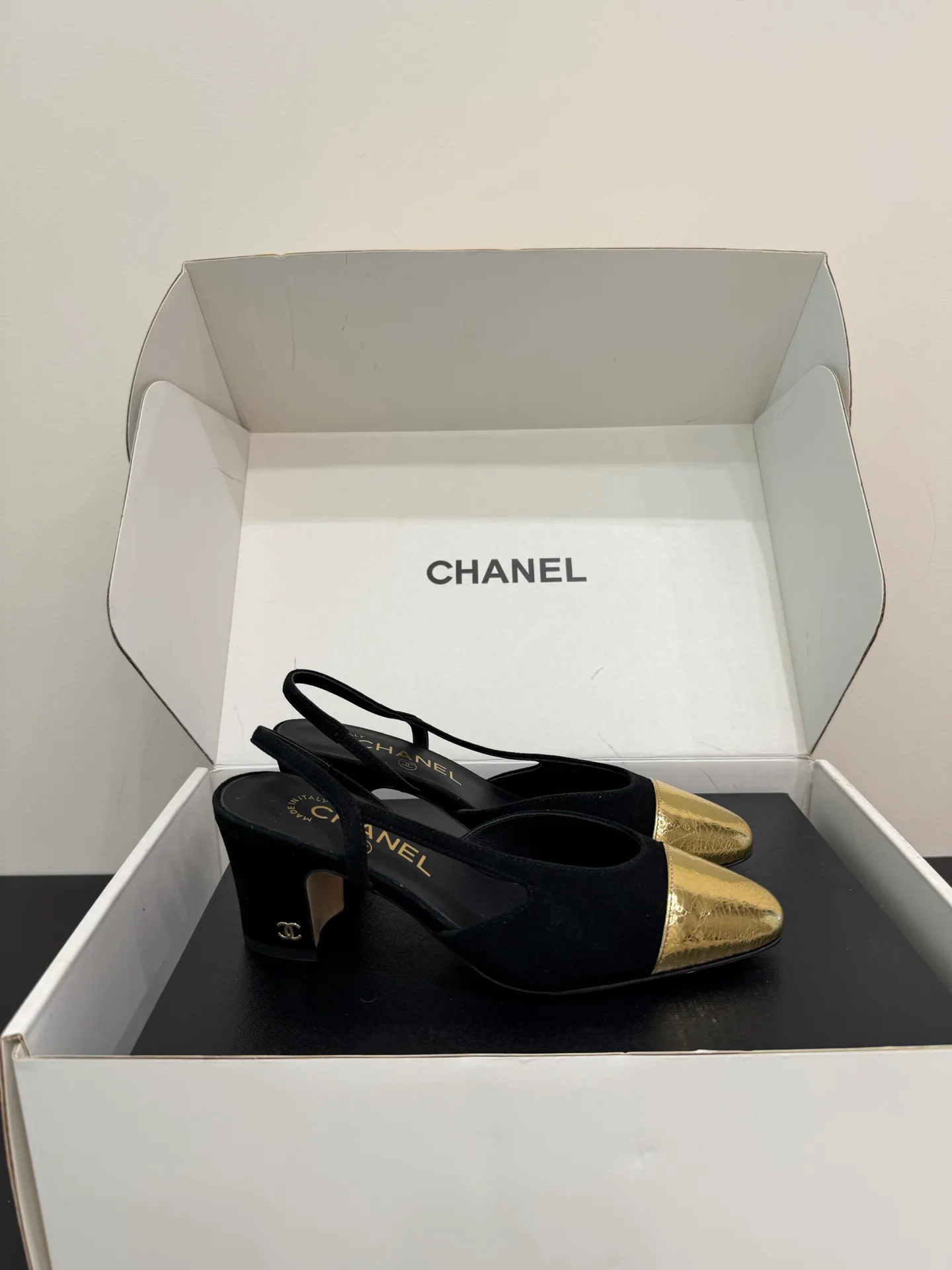 Босоножки Женские Chanel 18080085
