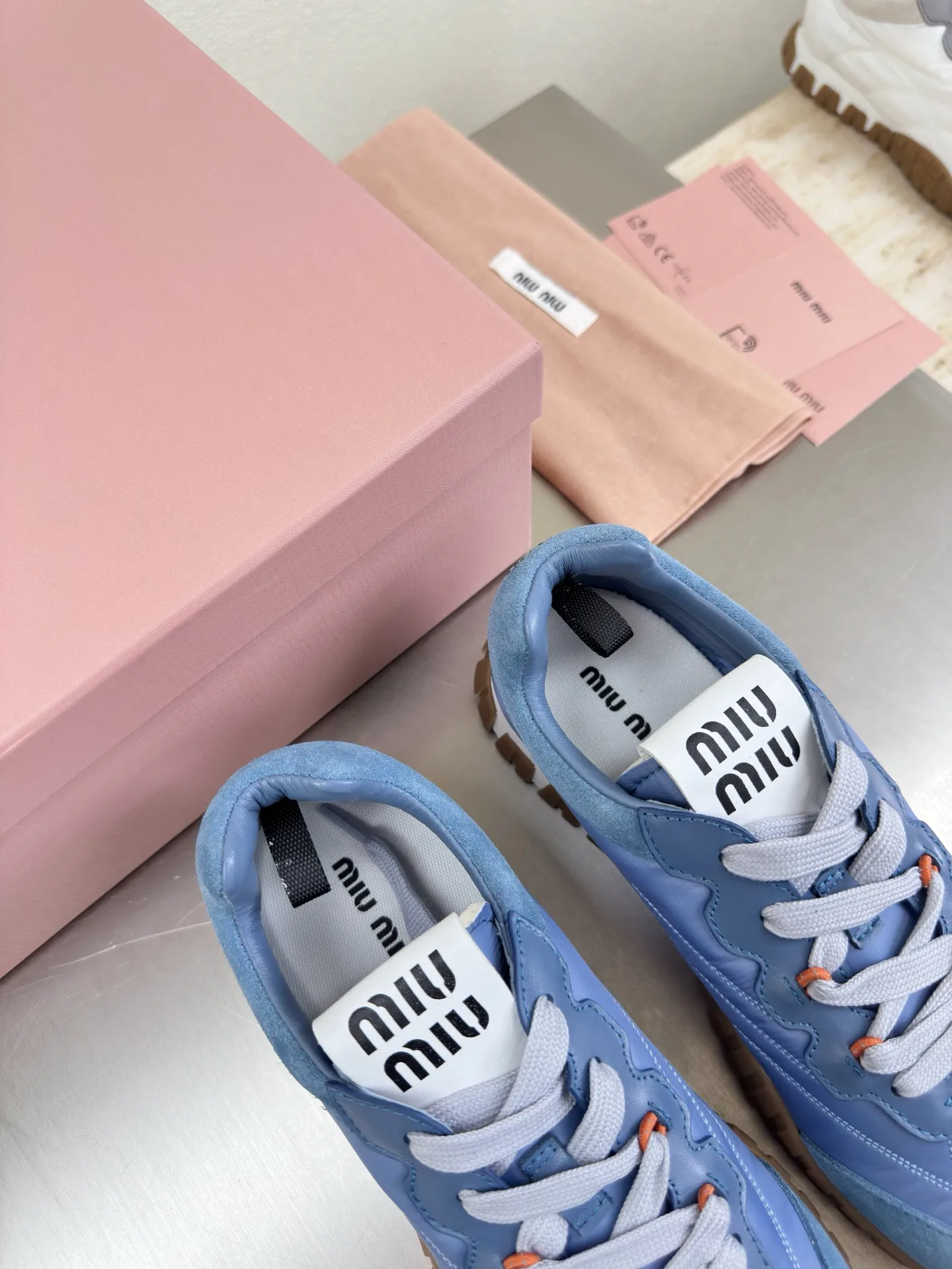 Кроссовки Женские Miu Miu 4339193