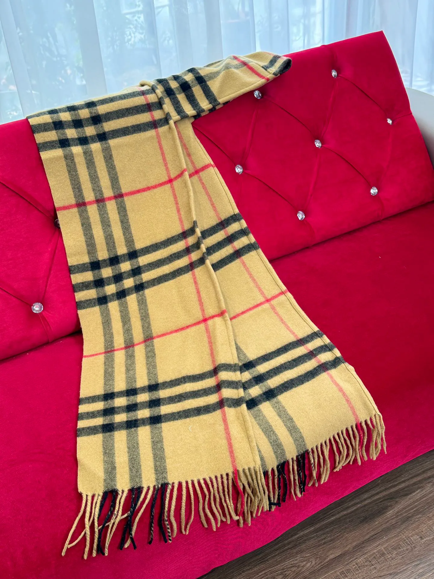 Шарфы Burberry 18287614
