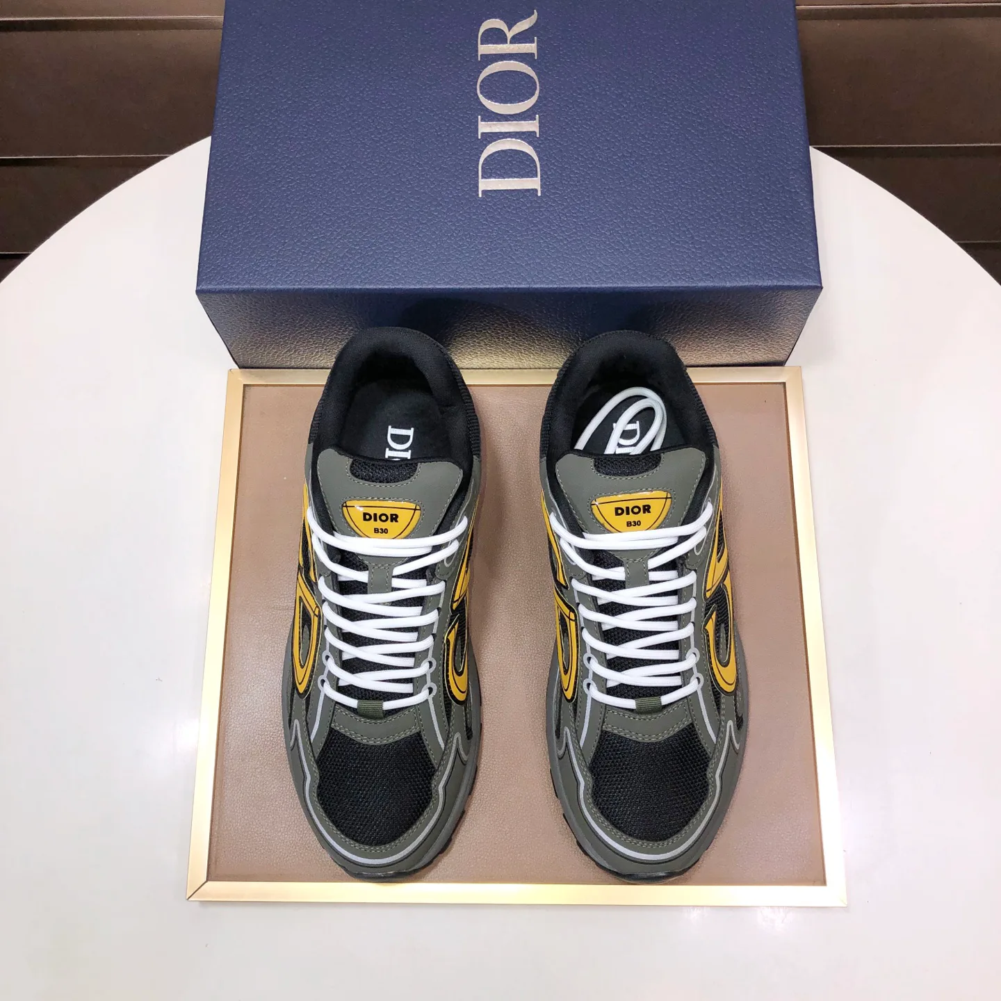 Кроссовки Мужские Christian Dior 19044024