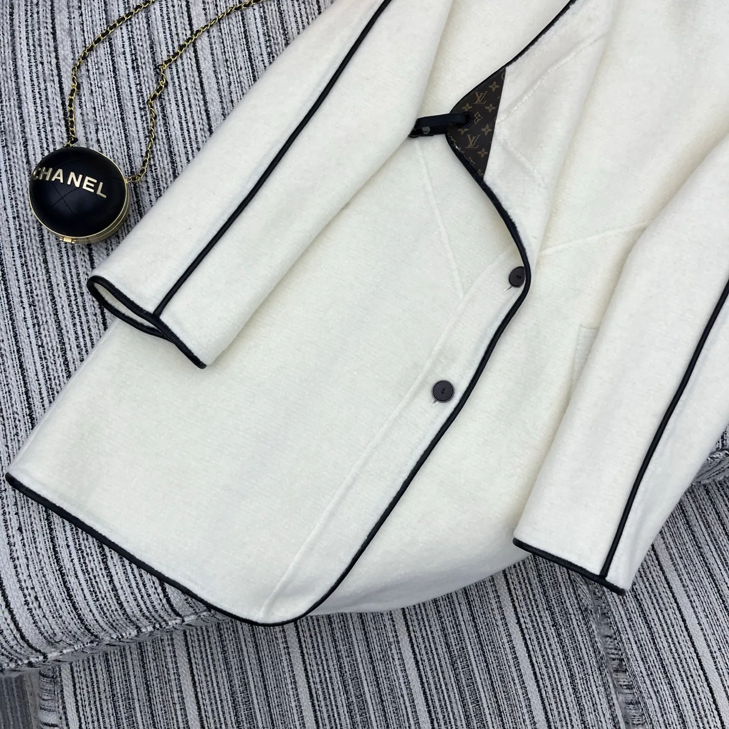 Пальто Женские Louis Vuitton 933549