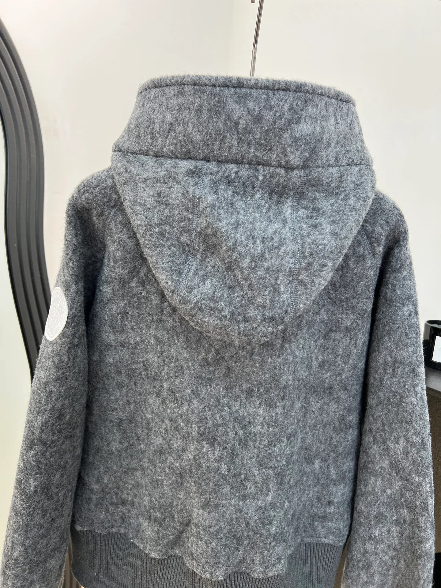 Куртки И Пуховики Женские Canada Goose 17923099
