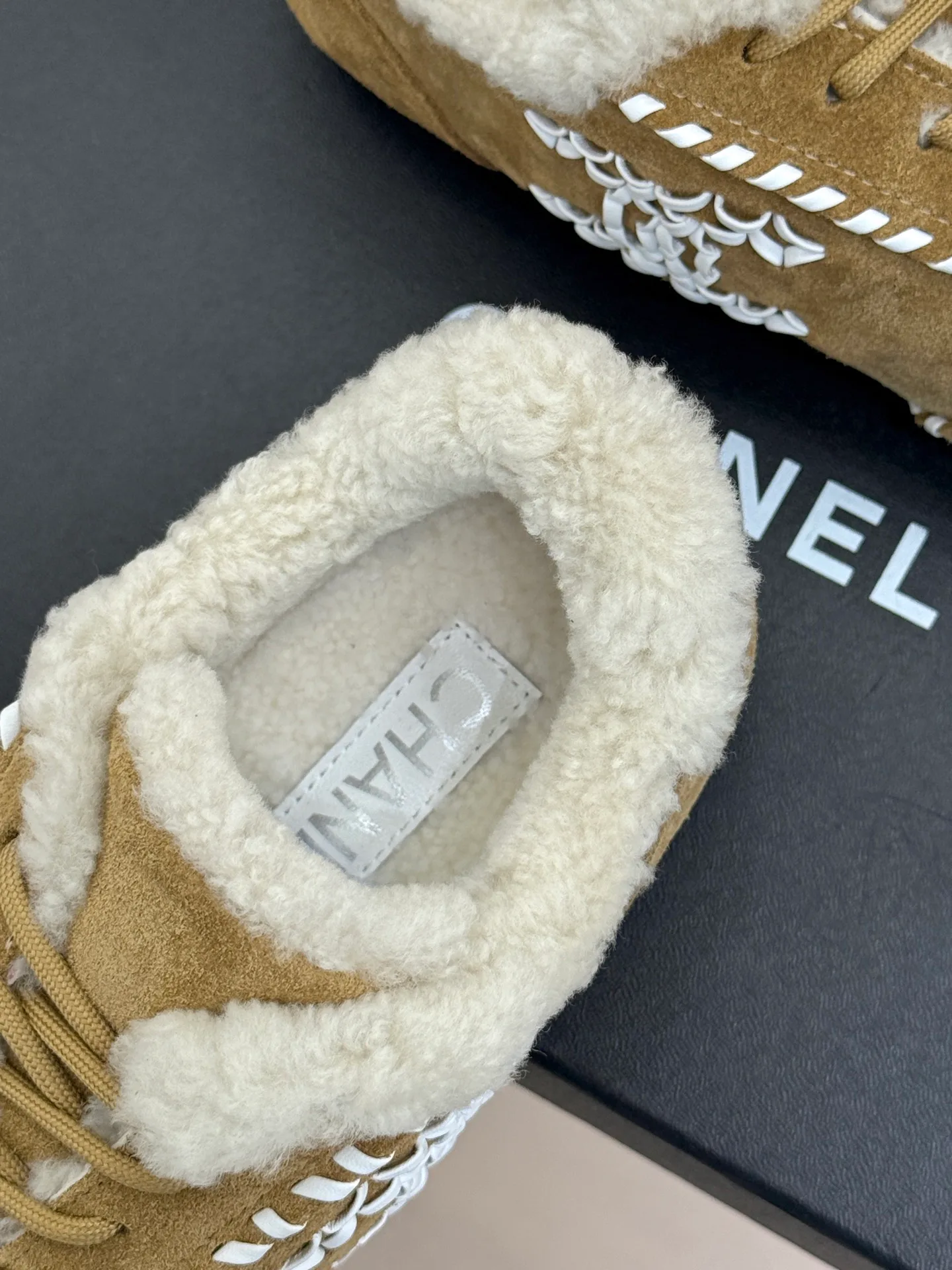 Кроссовки Женские Chanel 18788747