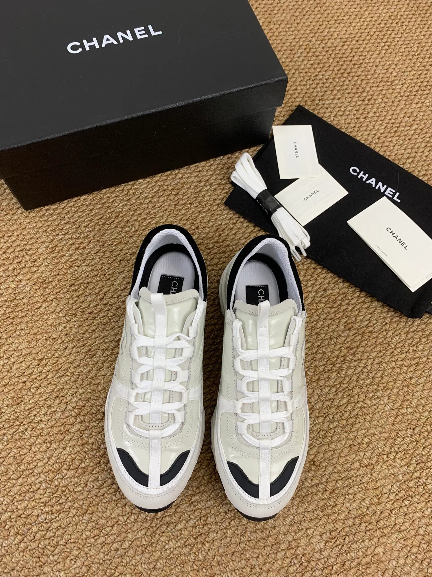 Кроссовки Женские Chanel 17545240
