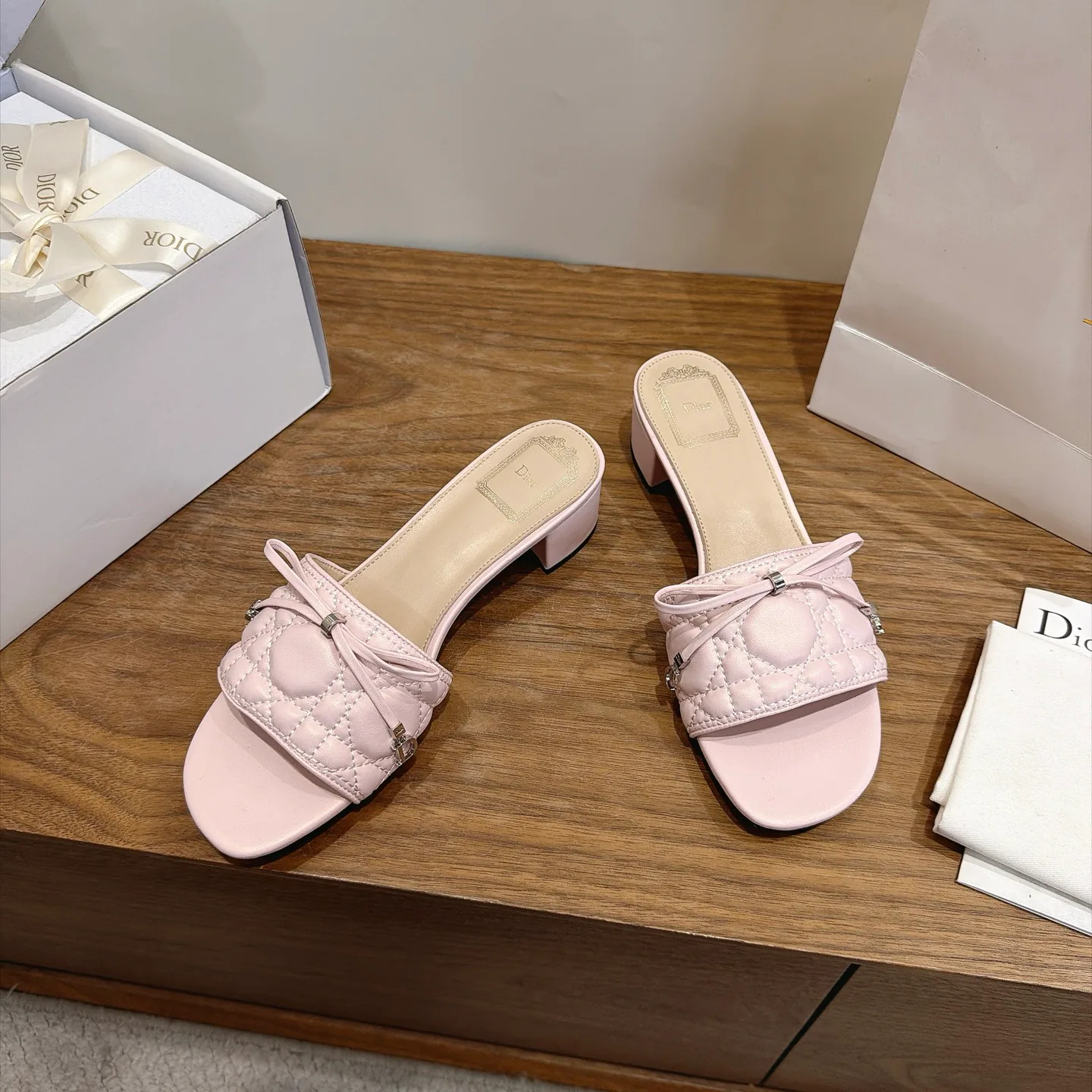 Босоножки Женские Christian Dior 17903973