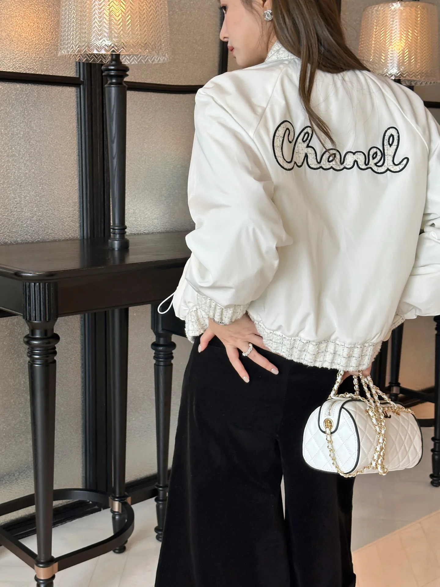 Куртки И Пуховики Женские Chanel 1336872