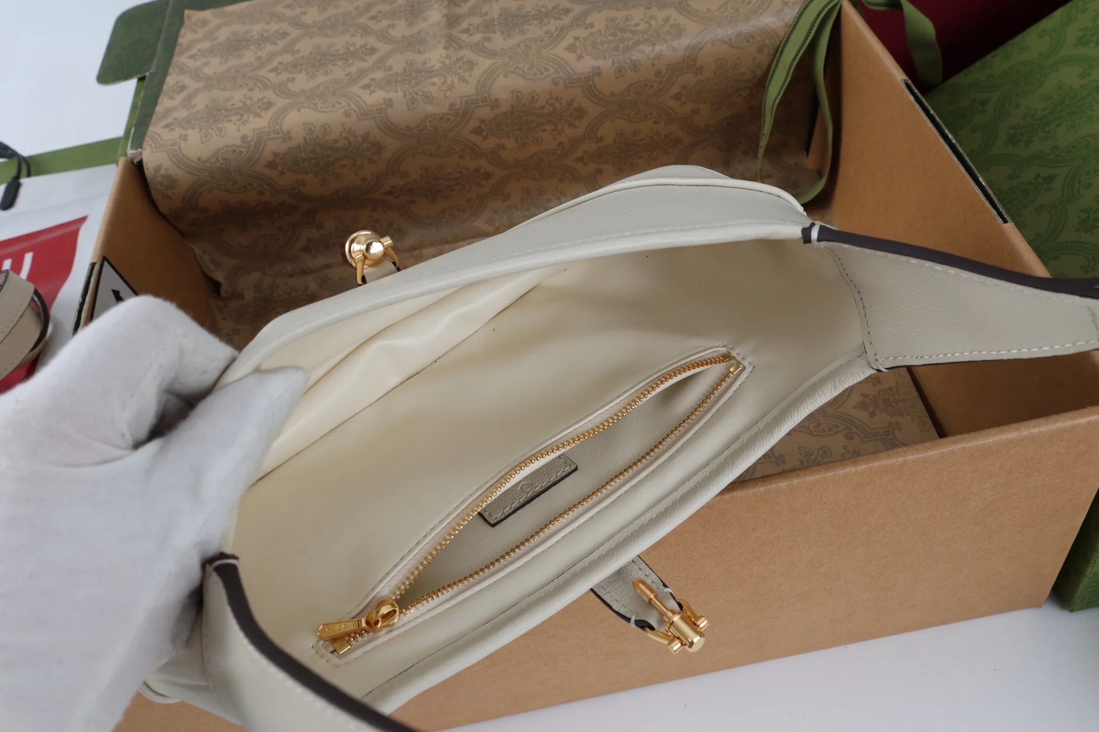 Классические Сумки Женские Gucci 11508425