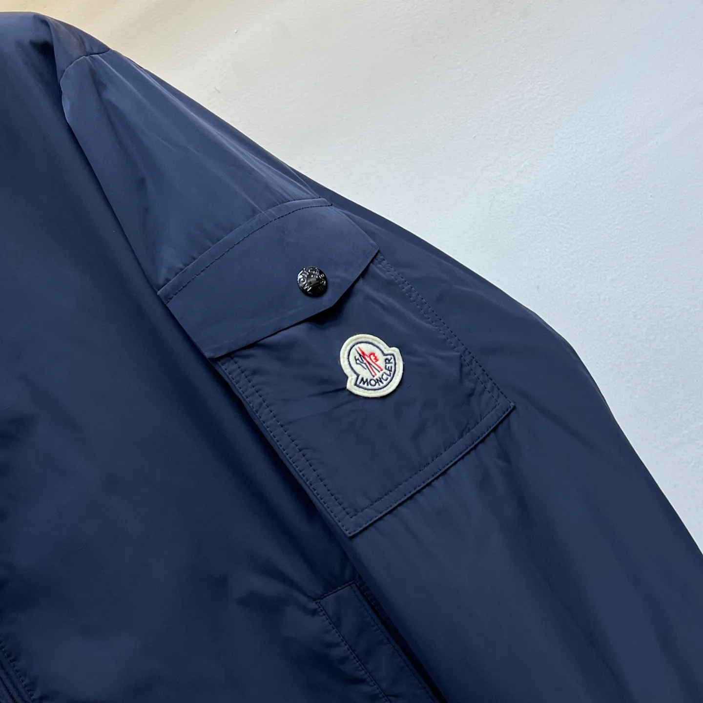 Куртки И Пуховики Женские Moncler 17340718