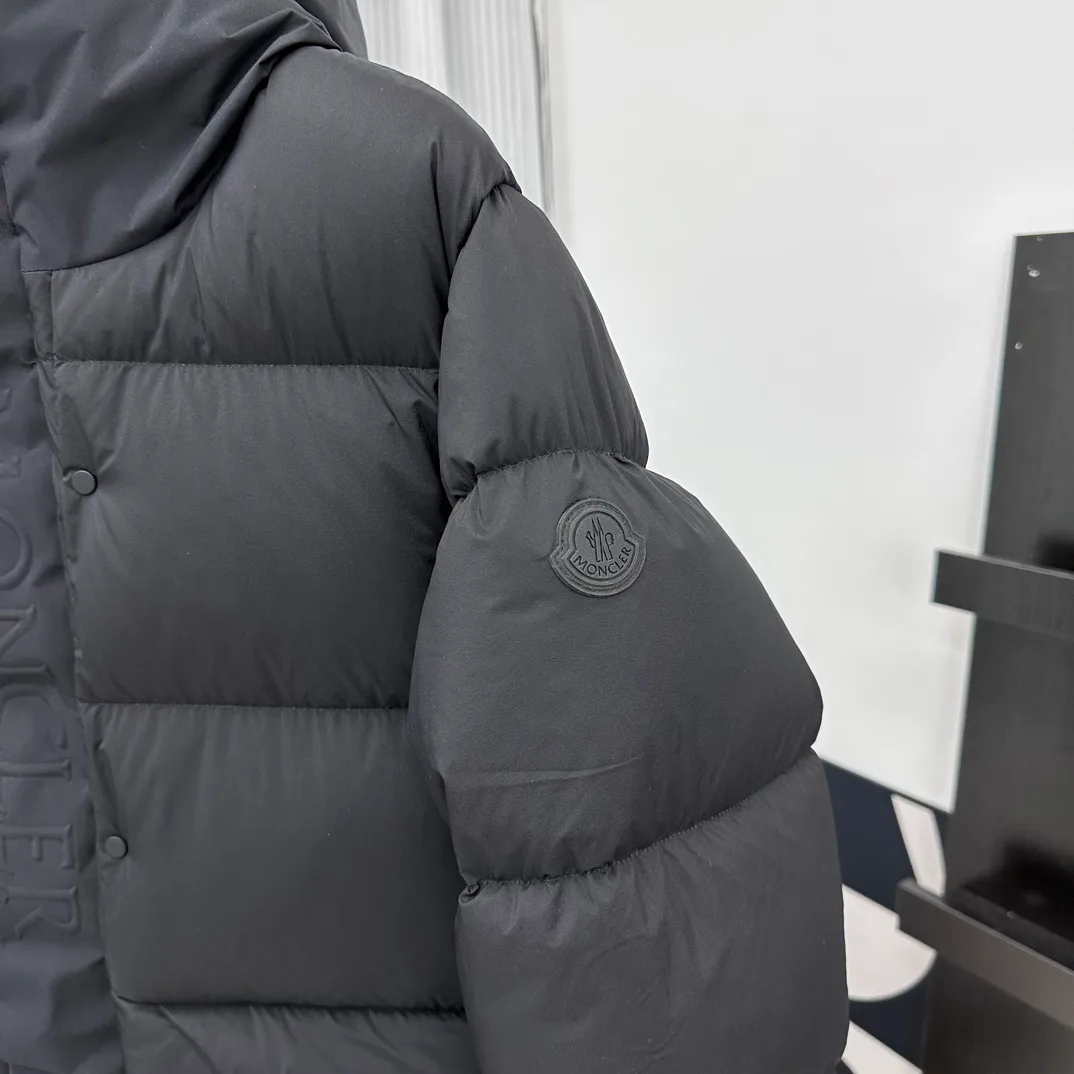 Куртки И Пуховики Женские Moncler 18415705