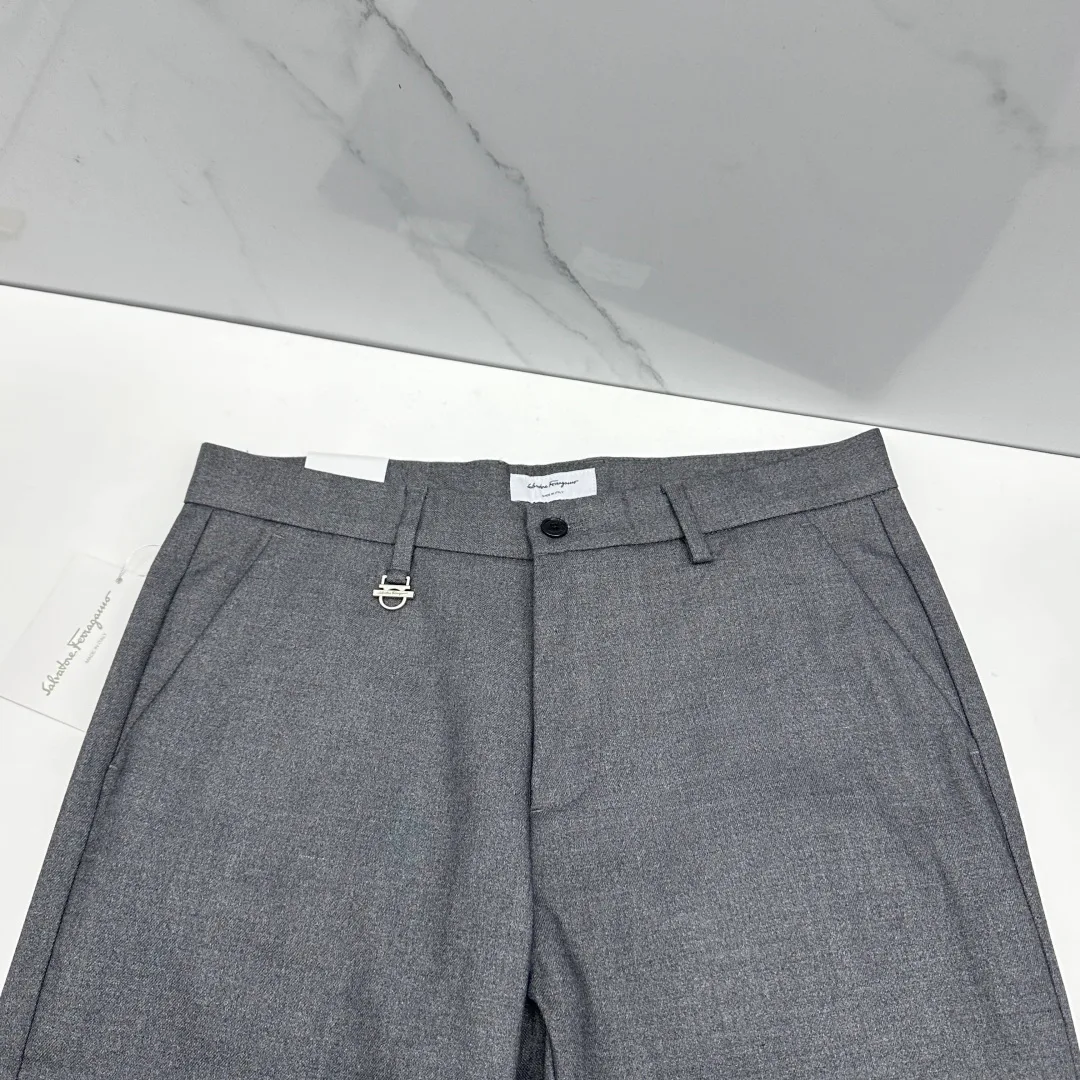 Брюки Мужские Salvatore Ferragamo 18246806