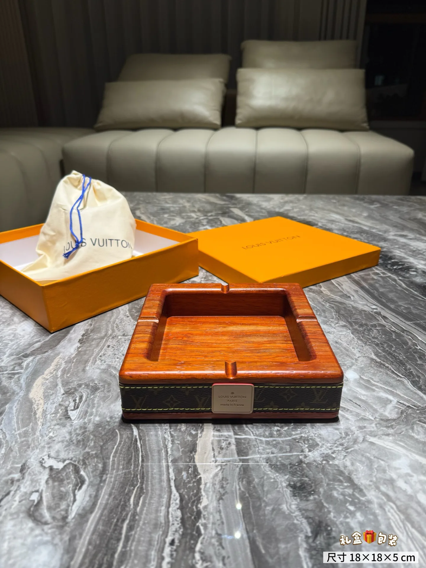 Посуда Louis Vuitton 18013637