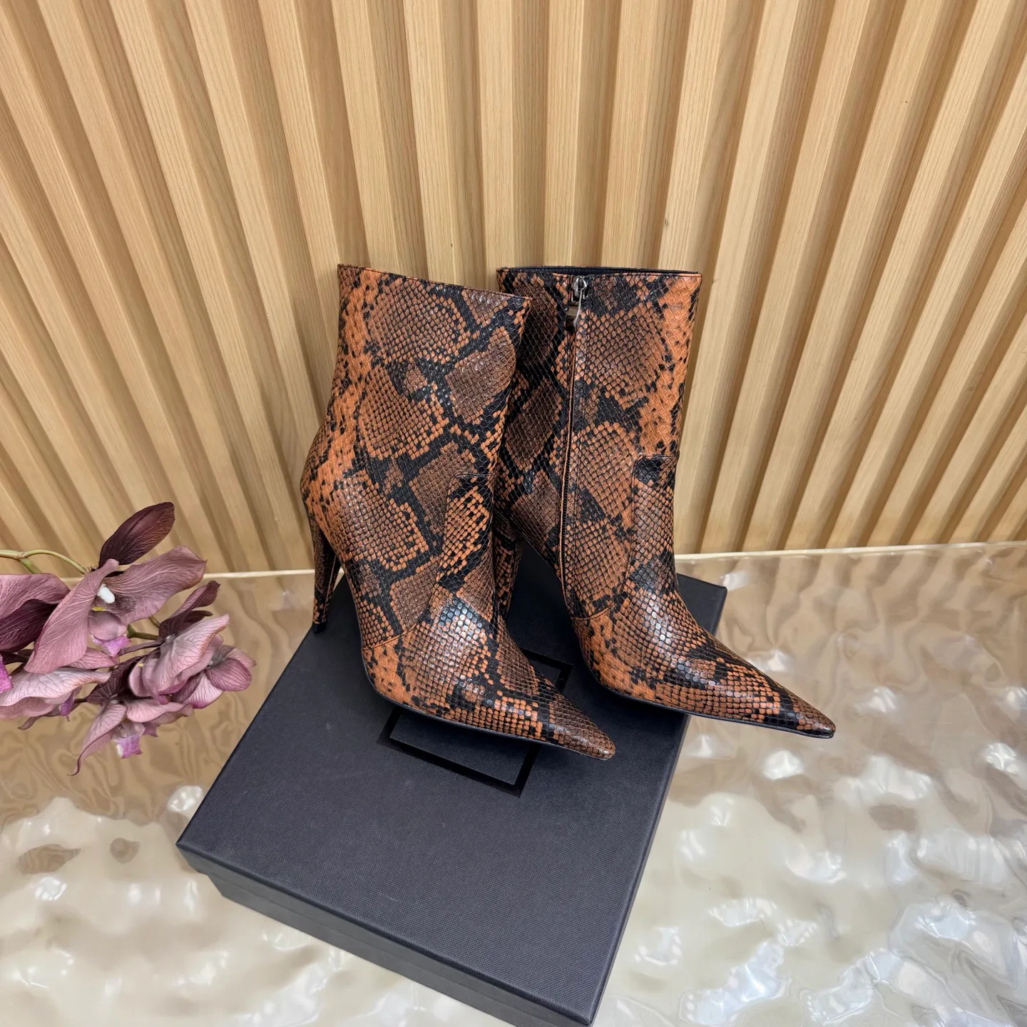 Ботильоны Женские Saint Laurent 18676716
