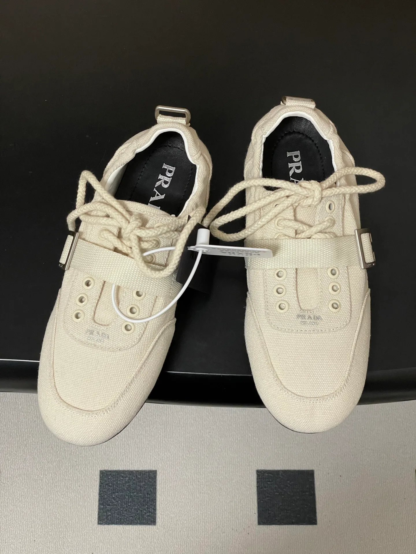 Кроссовки Женские Prada 12880089