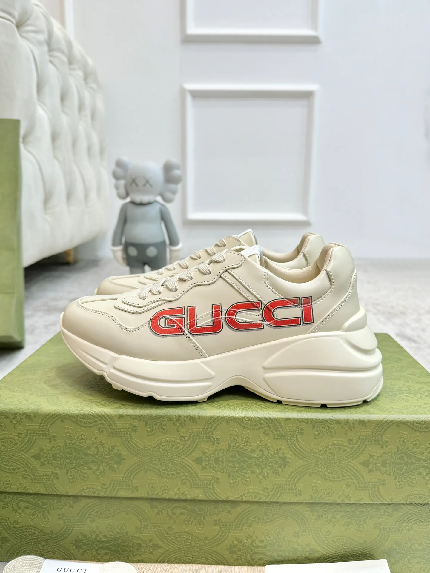 Кроссовки Женские Gucci 375858