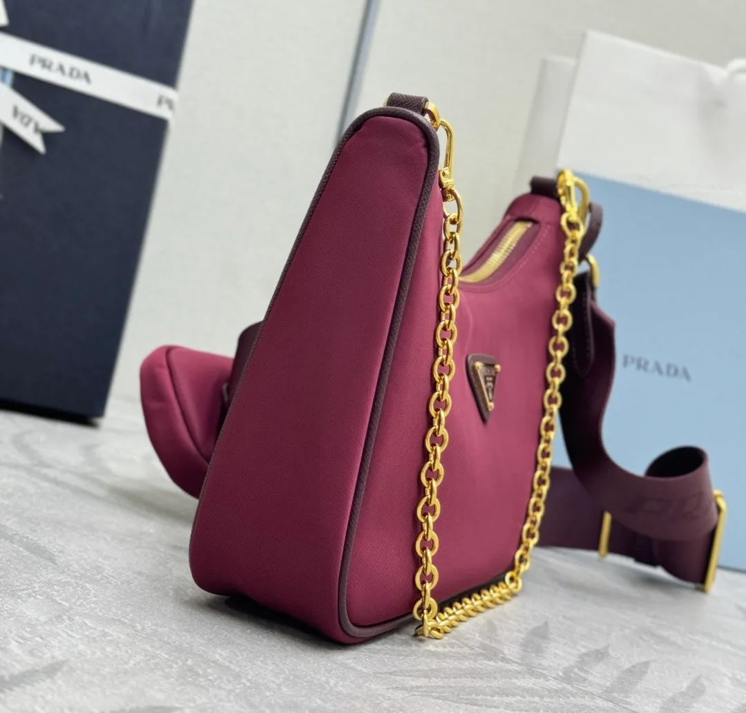 Сумки На Ремне Женские Prada 11627366