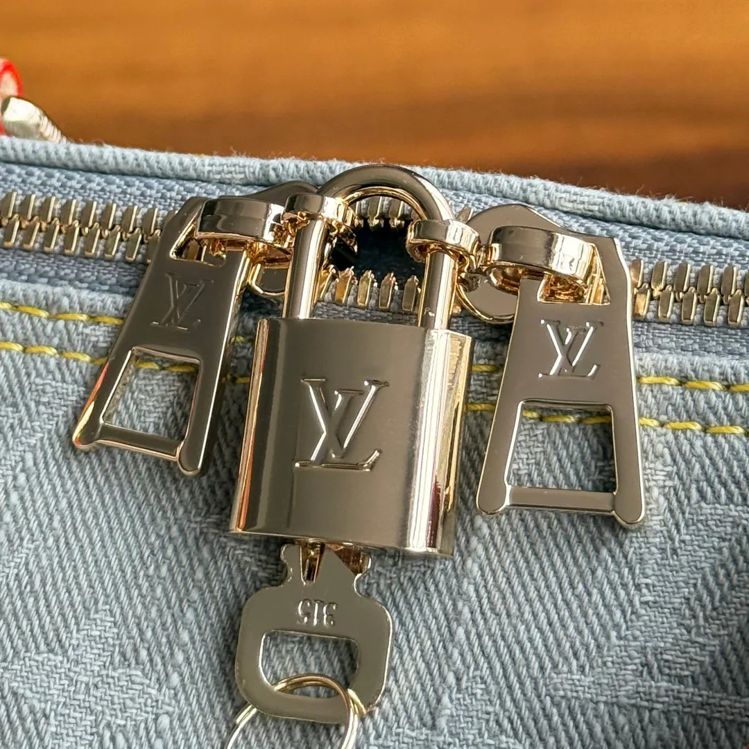 Сумки На Ремне Женские Louis Vuitton 13208814