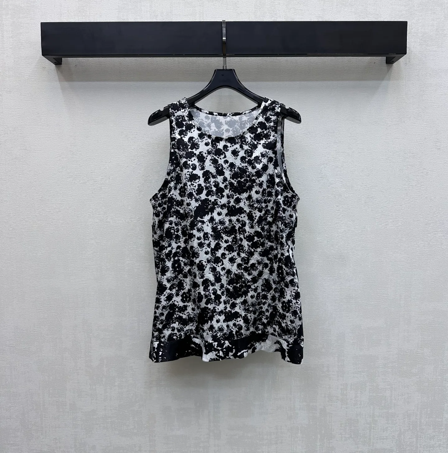 Жилеты Женские Chanel 11517741