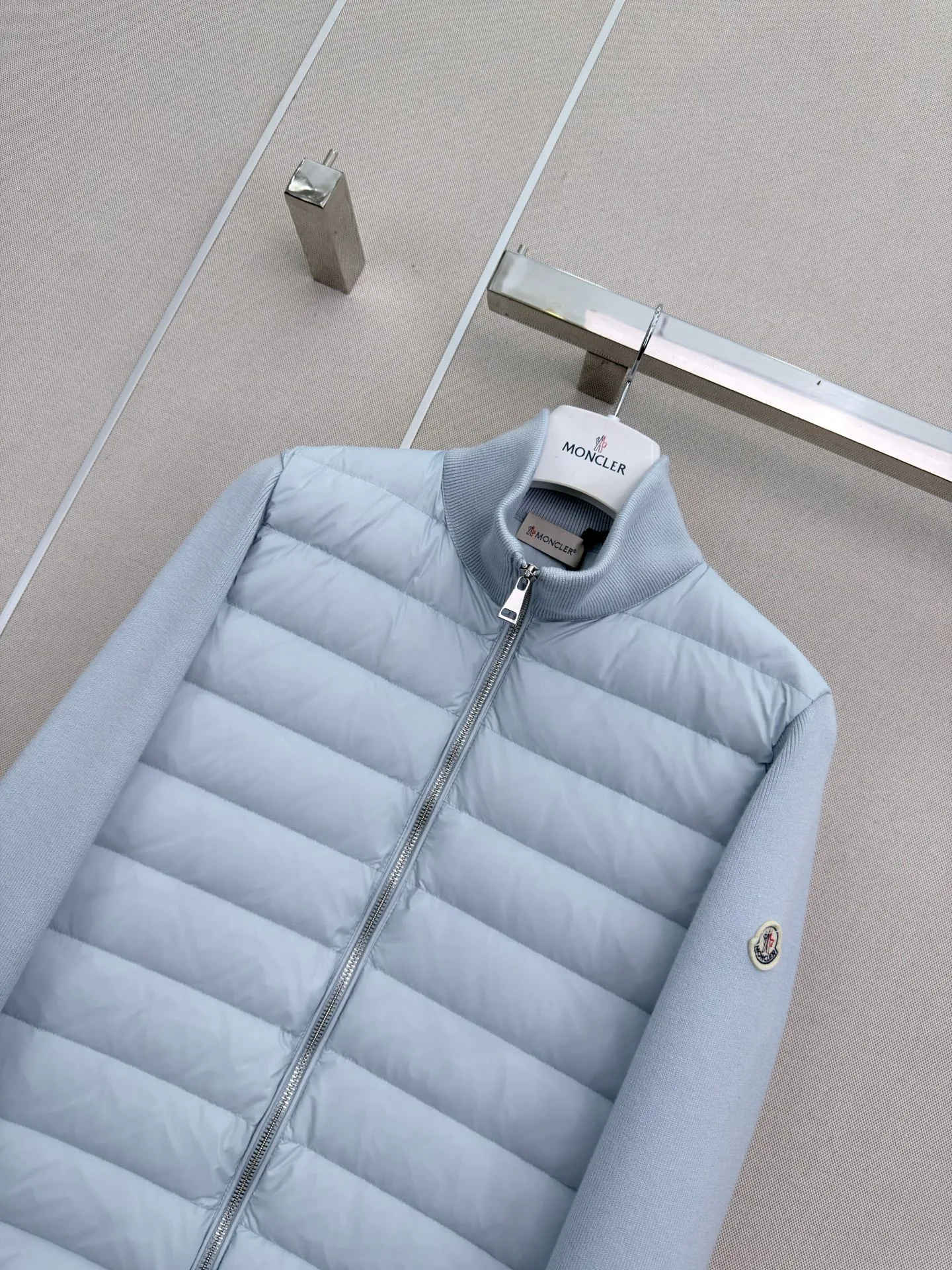 Куртки И Пуховики Женские Moncler 19181937
