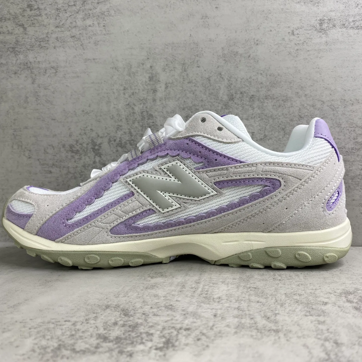 Кроссовки Женские New Balance 17963598