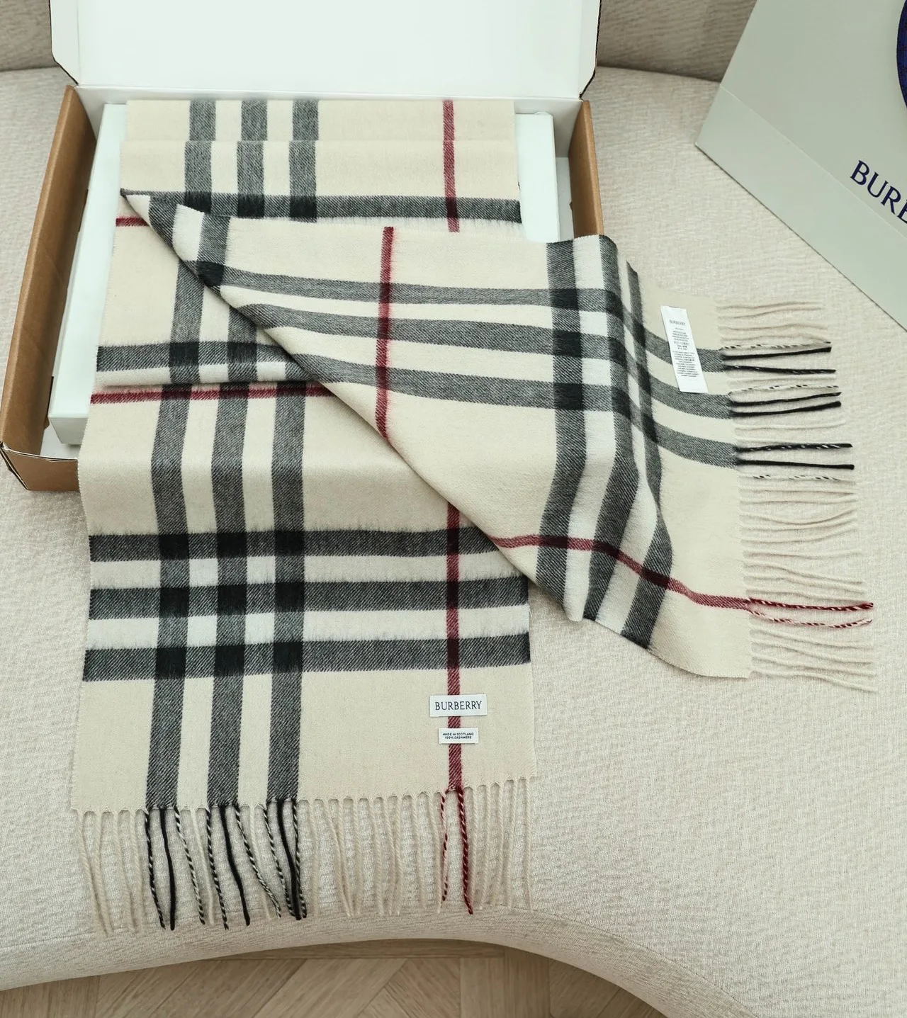 Шарфы Burberry 242168