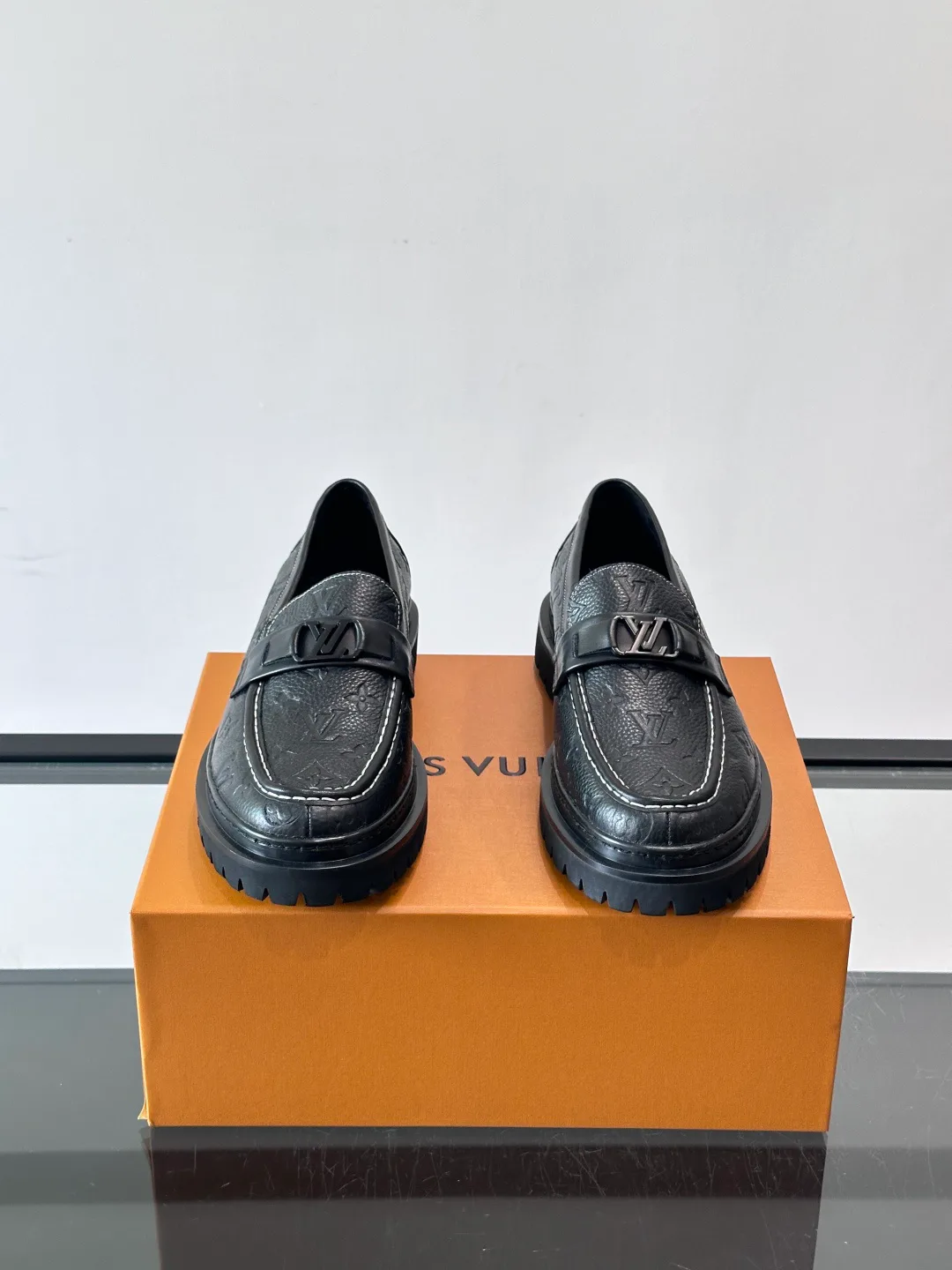 Лоферы И Туфли Мужские Louis Vuitton 17646078