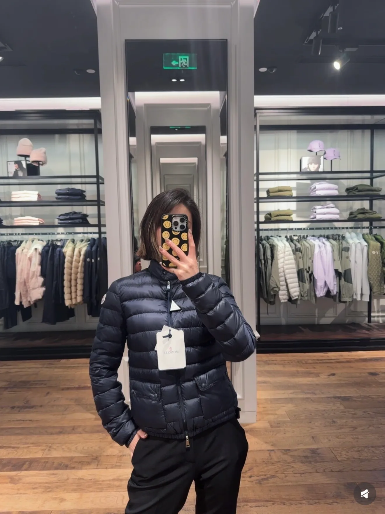 Куртки И Пуховики Женские Moncler 18402511