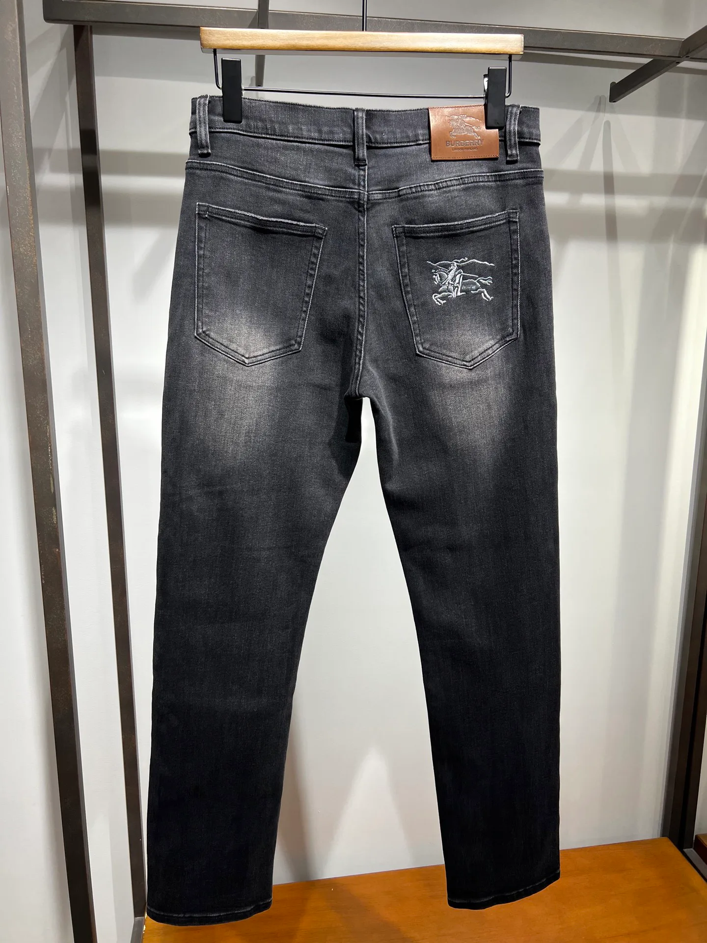 Джинсы Мужские Burberry 1628184