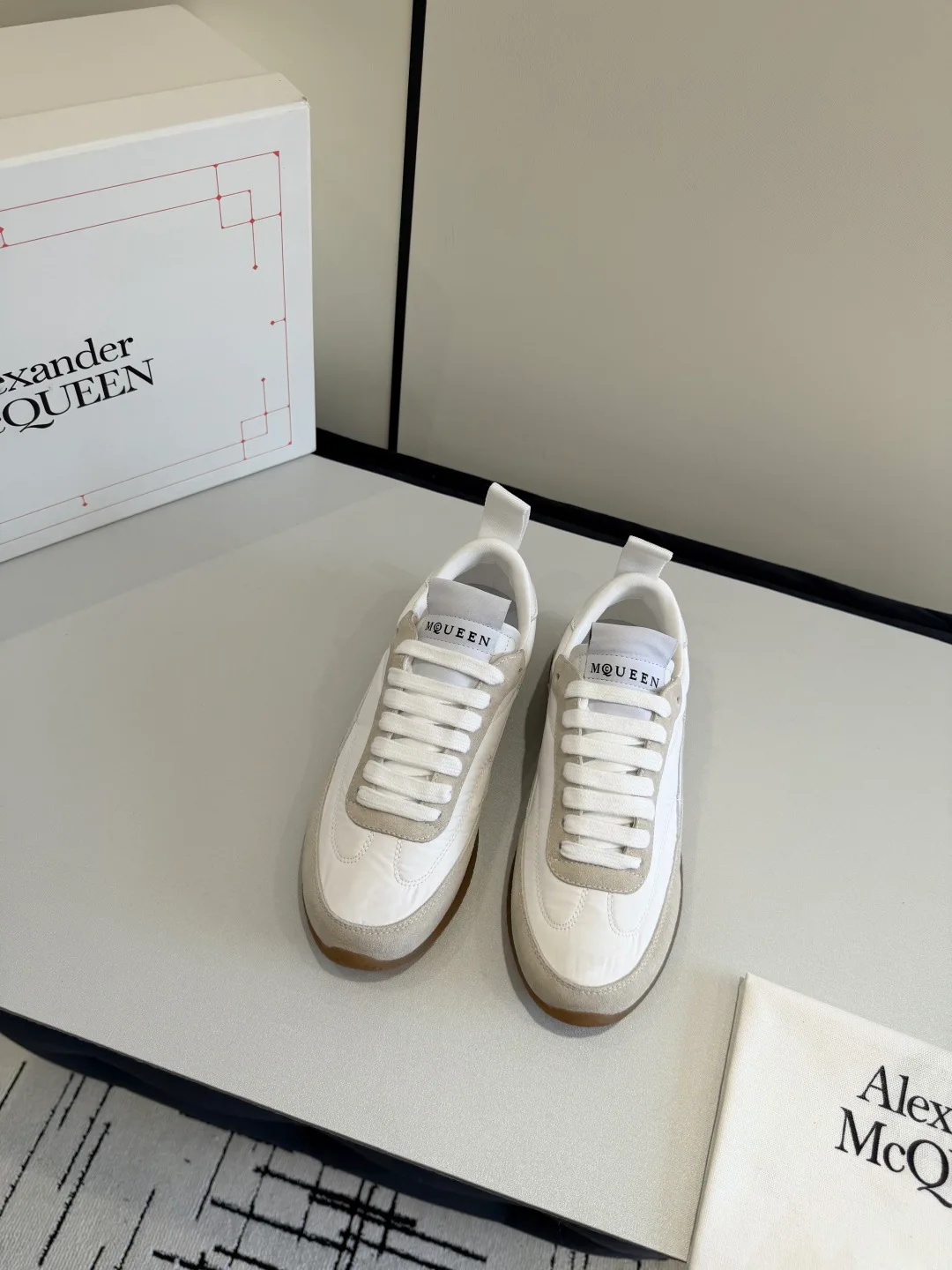 Кроссовки Женские Alexander Mcqueen 1854330