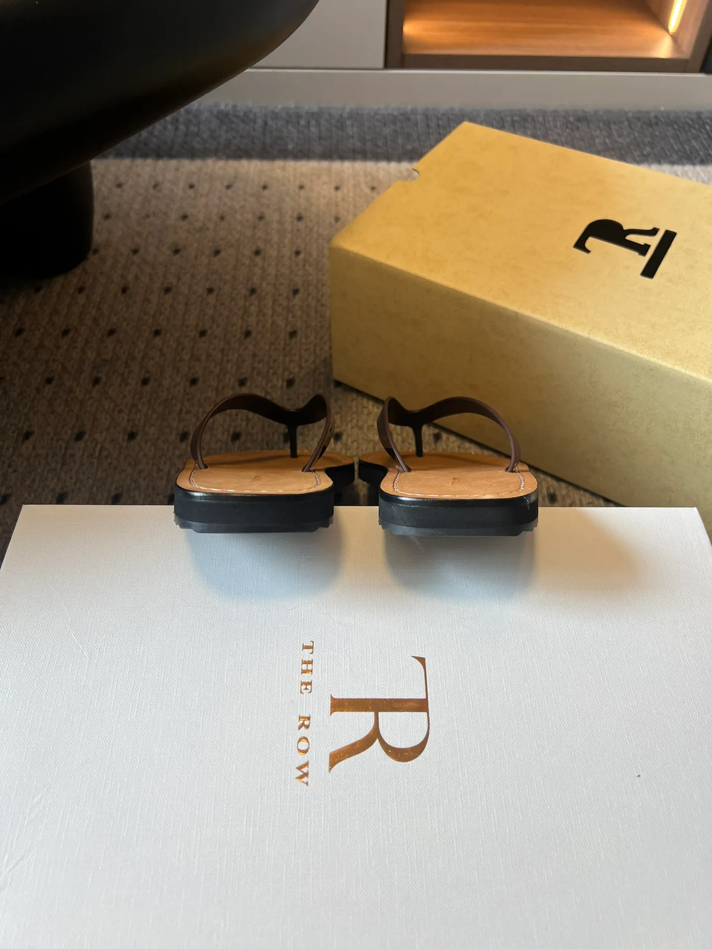 Шлепанцы Женские The Row 11850689