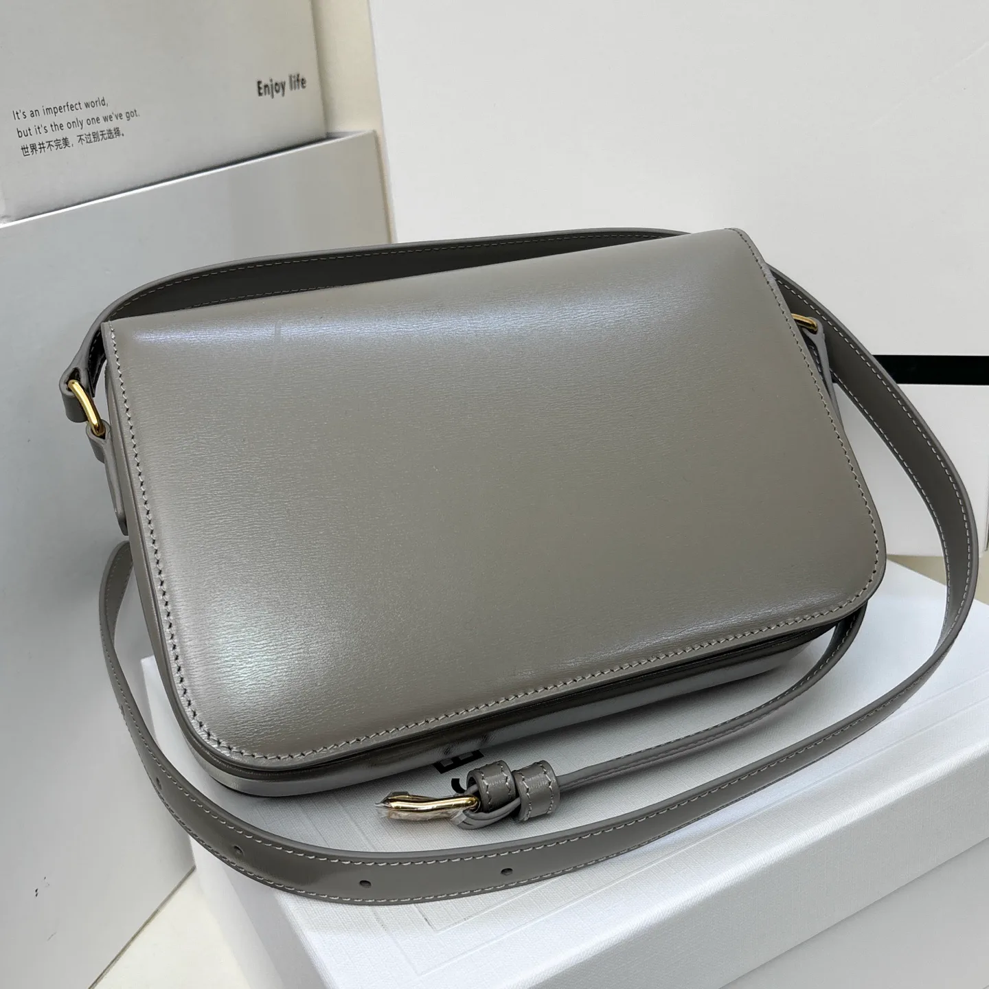 Классические Сумки Женские Celine 17806352