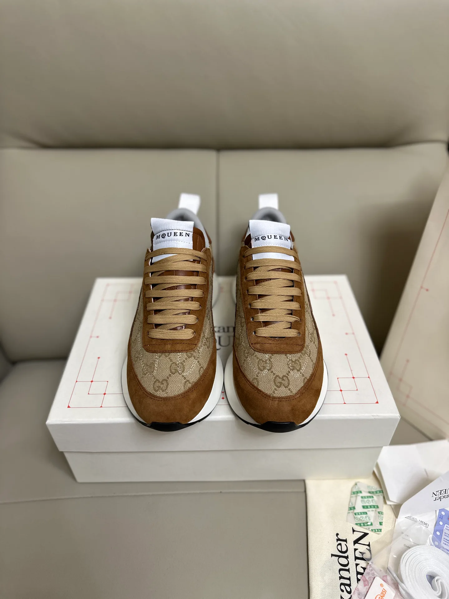 Кроссовки Женские Alexander Mcqueen 18616743
