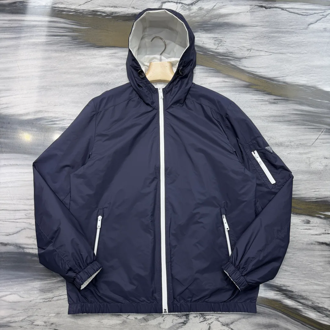 Куртки И Пуховики Мужские Prada 11399648