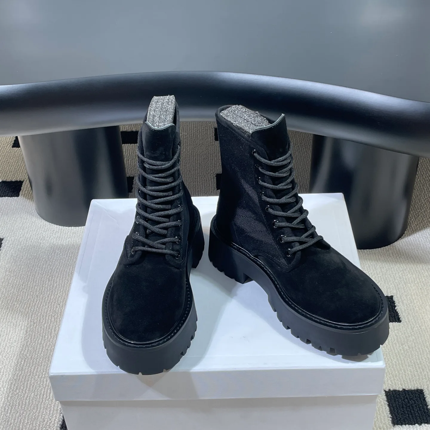 Ботинки Женские Celine 18041608