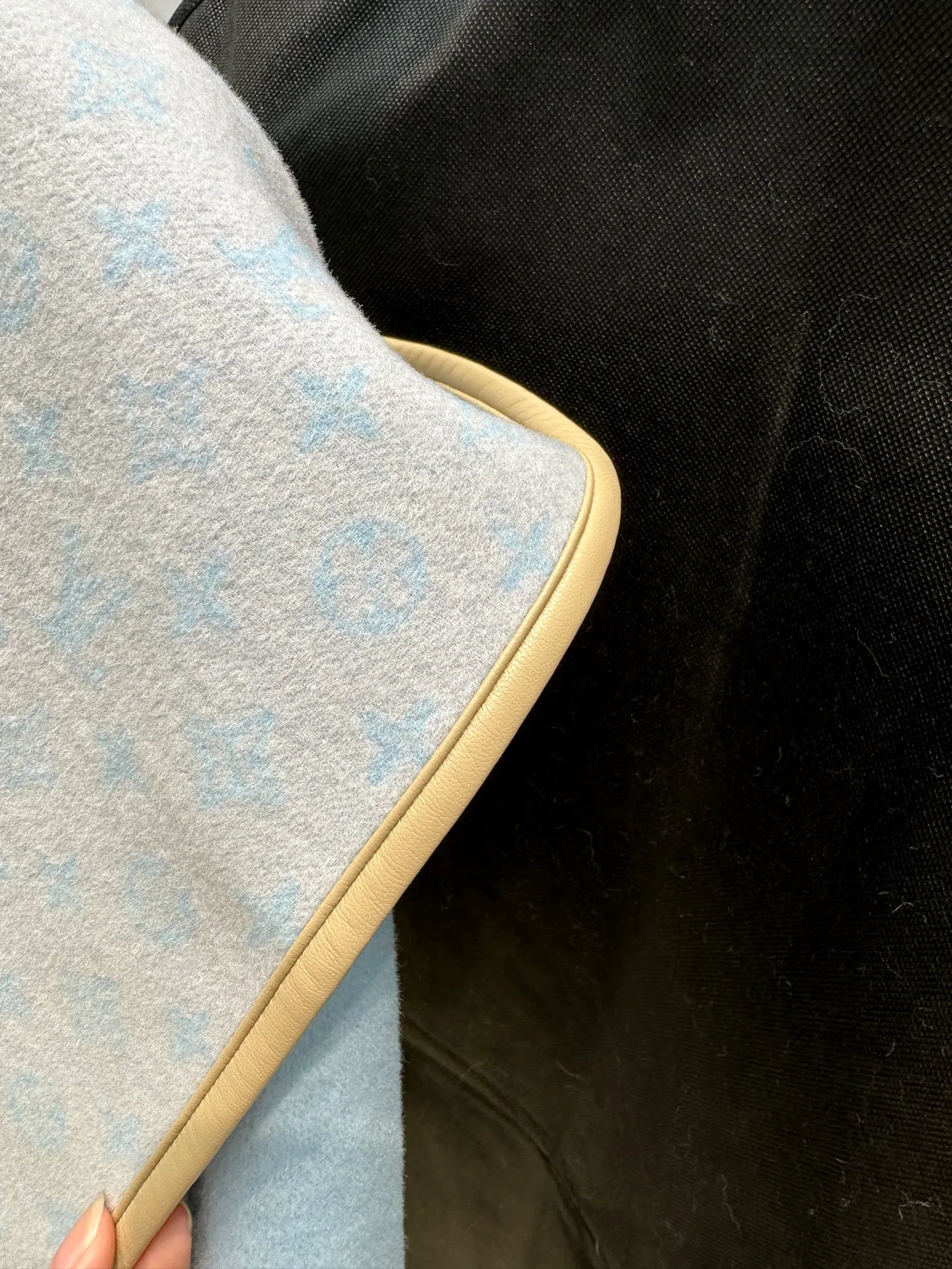 Пальто Женские Louis Vuitton 793730