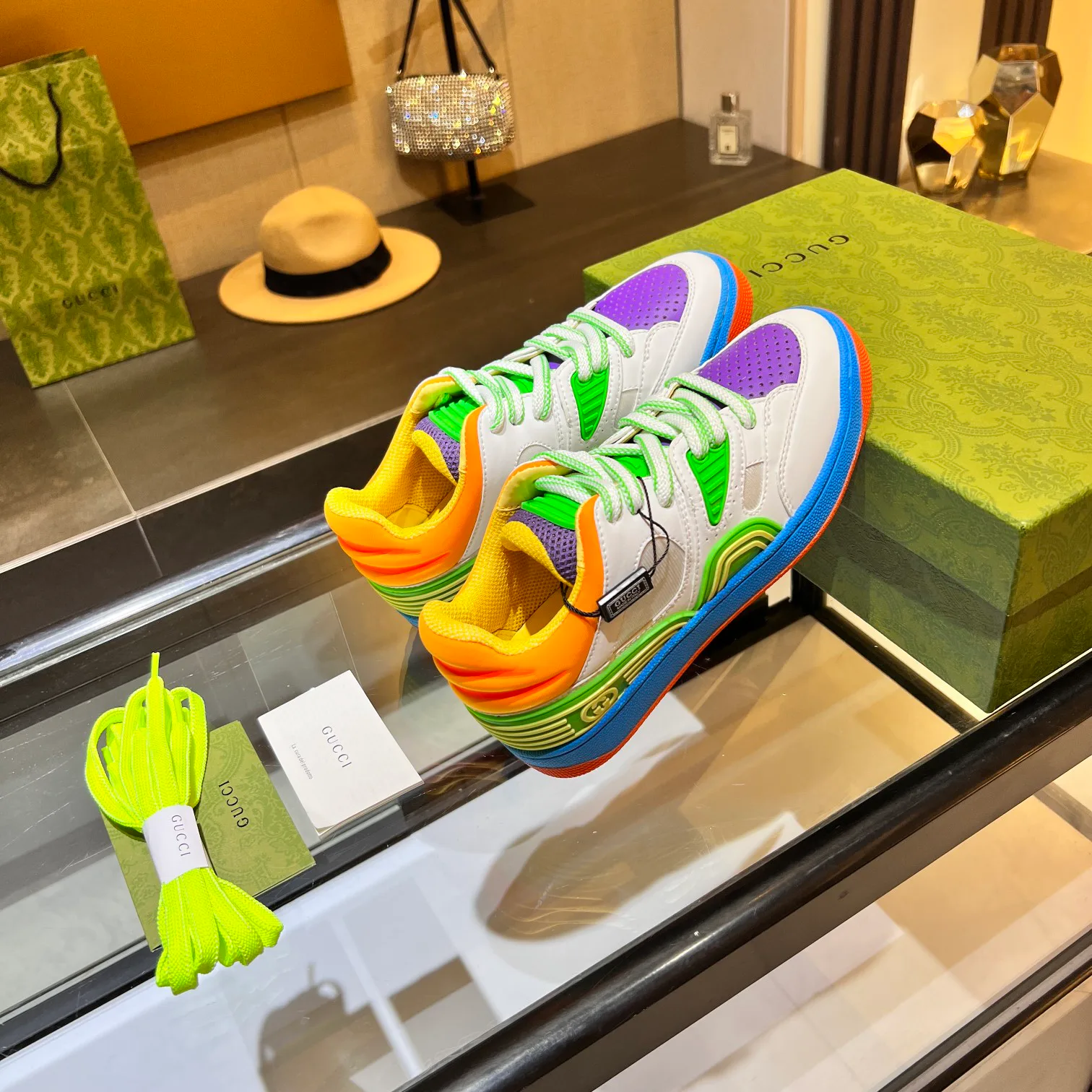 Кроссовки Женские Gucci 24845