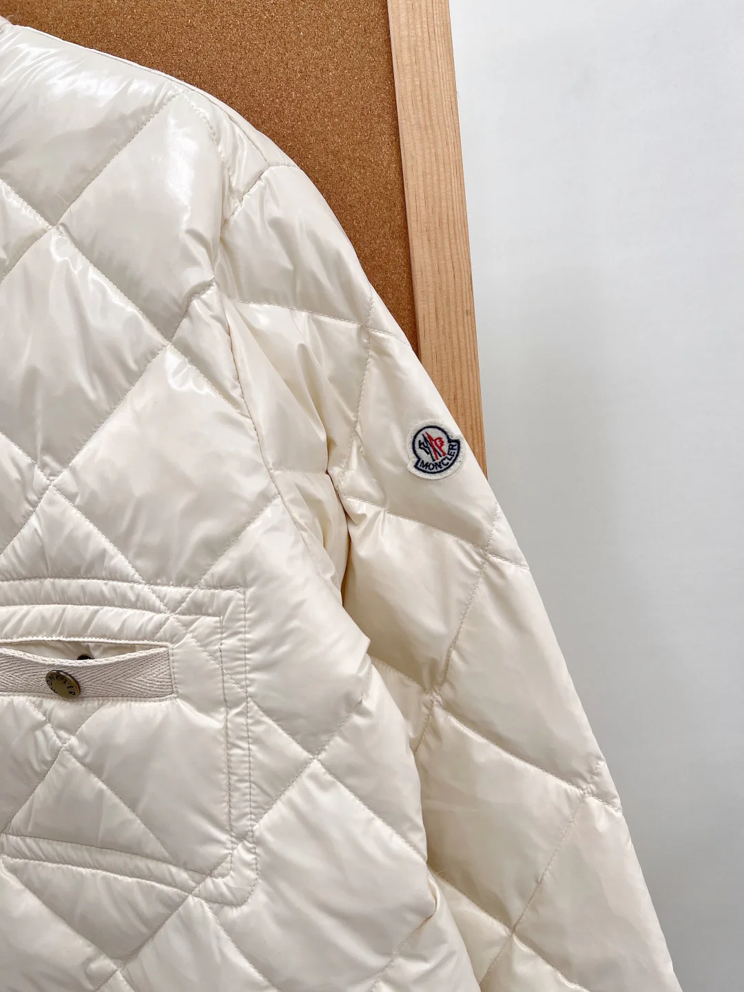 Куртки И Пуховики Женские Moncler 19520739