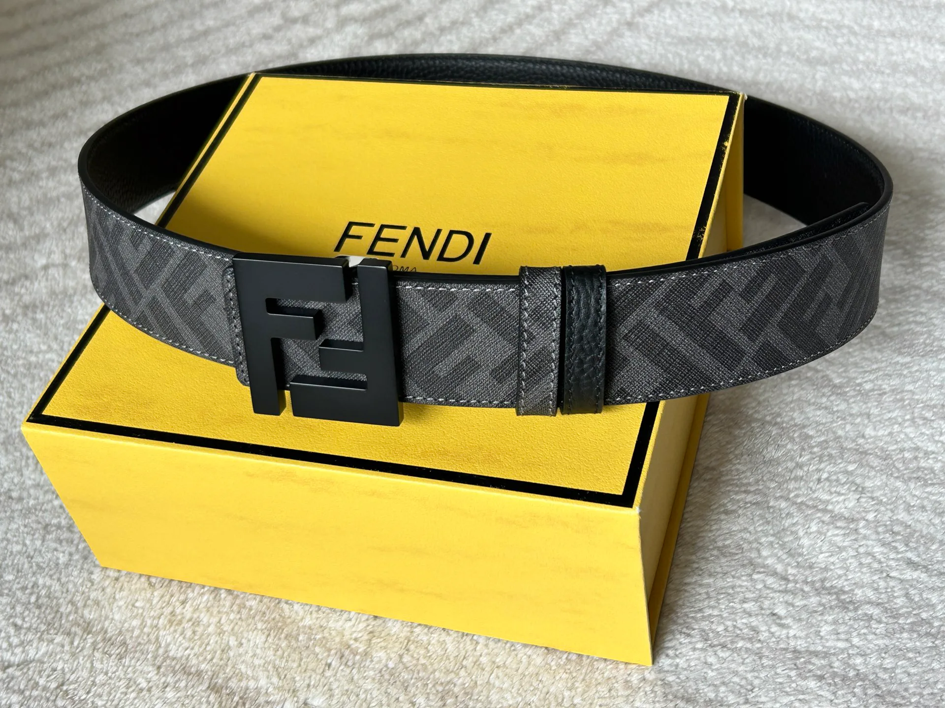 Ремни Fendi 11704488