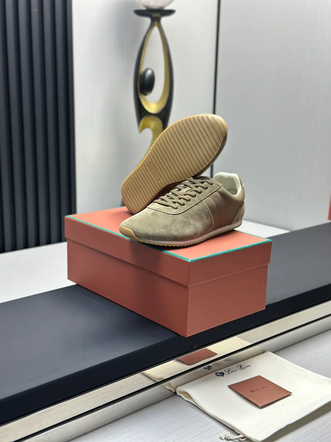Кроссовки Женские Loro Piana 17505884