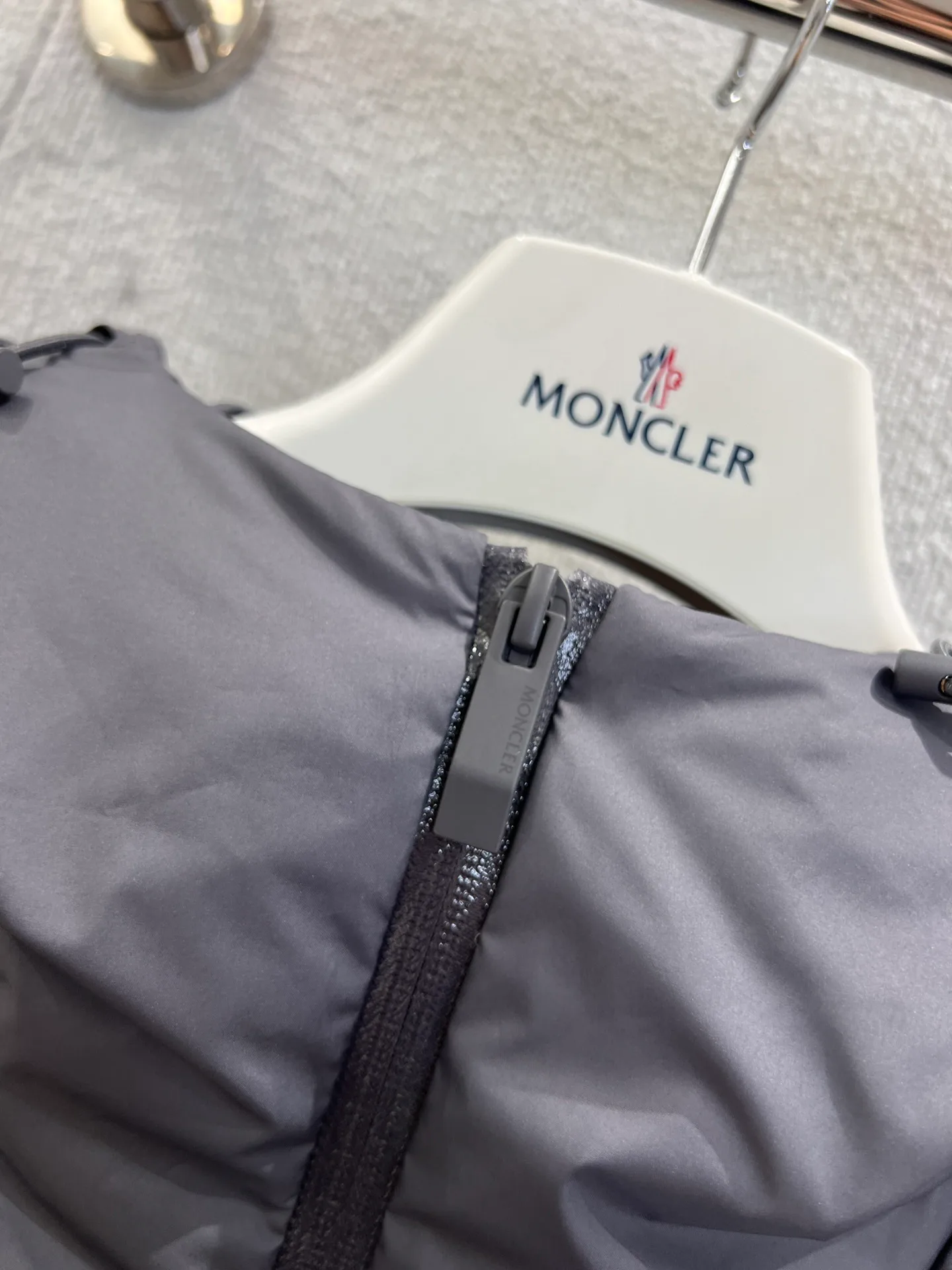 Куртки И Пуховики Женские Moncler 507098